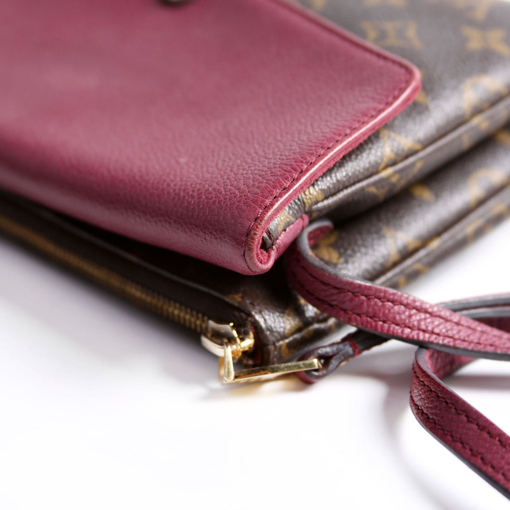 Pochette Twice Monogram Berry
