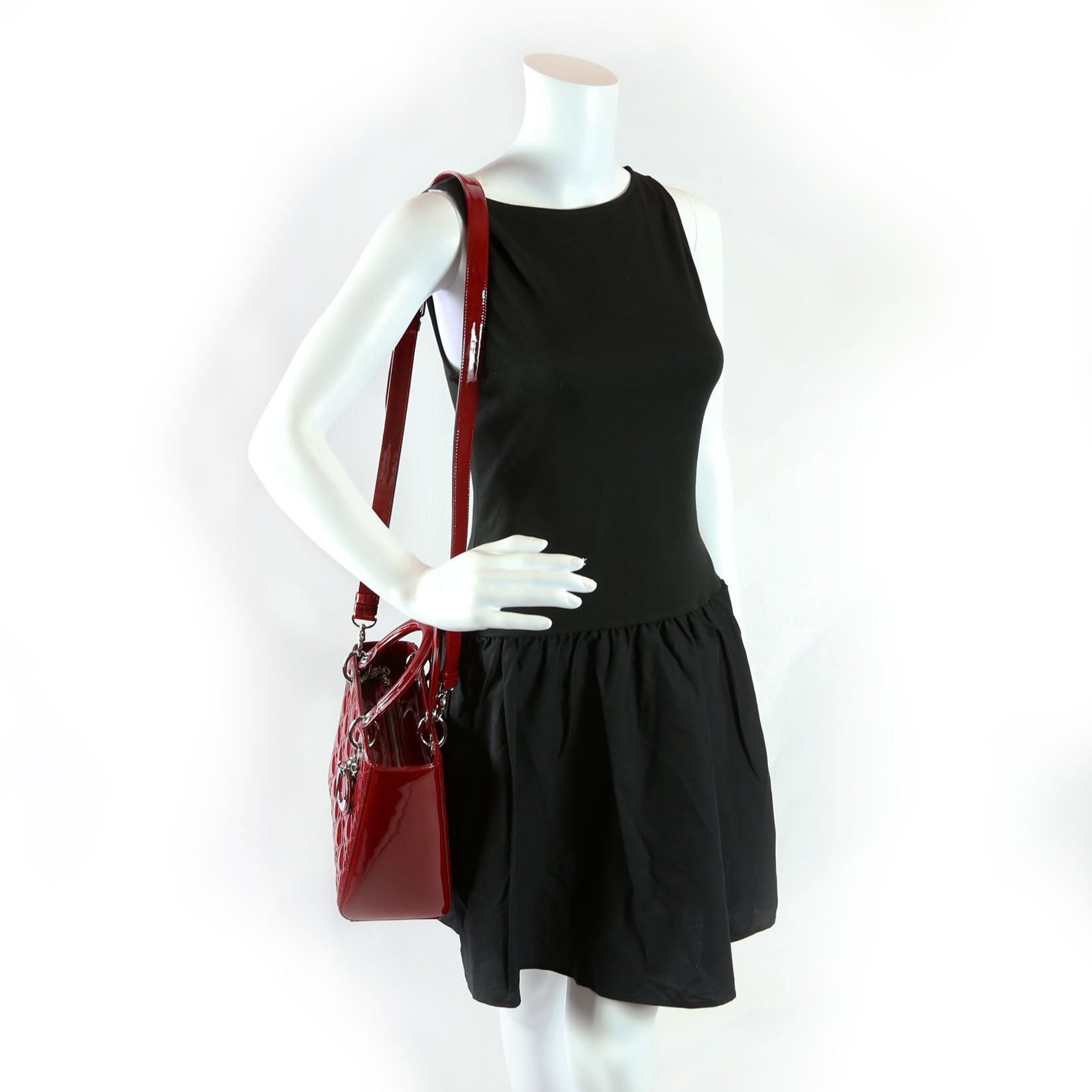 Lady Dior Medium Patent Red