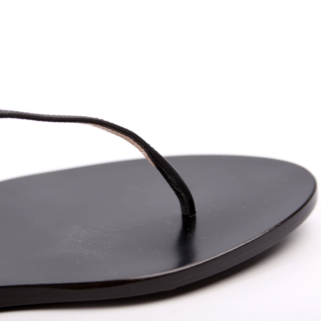 Marmont T-Strap Sandals Size 39 Black