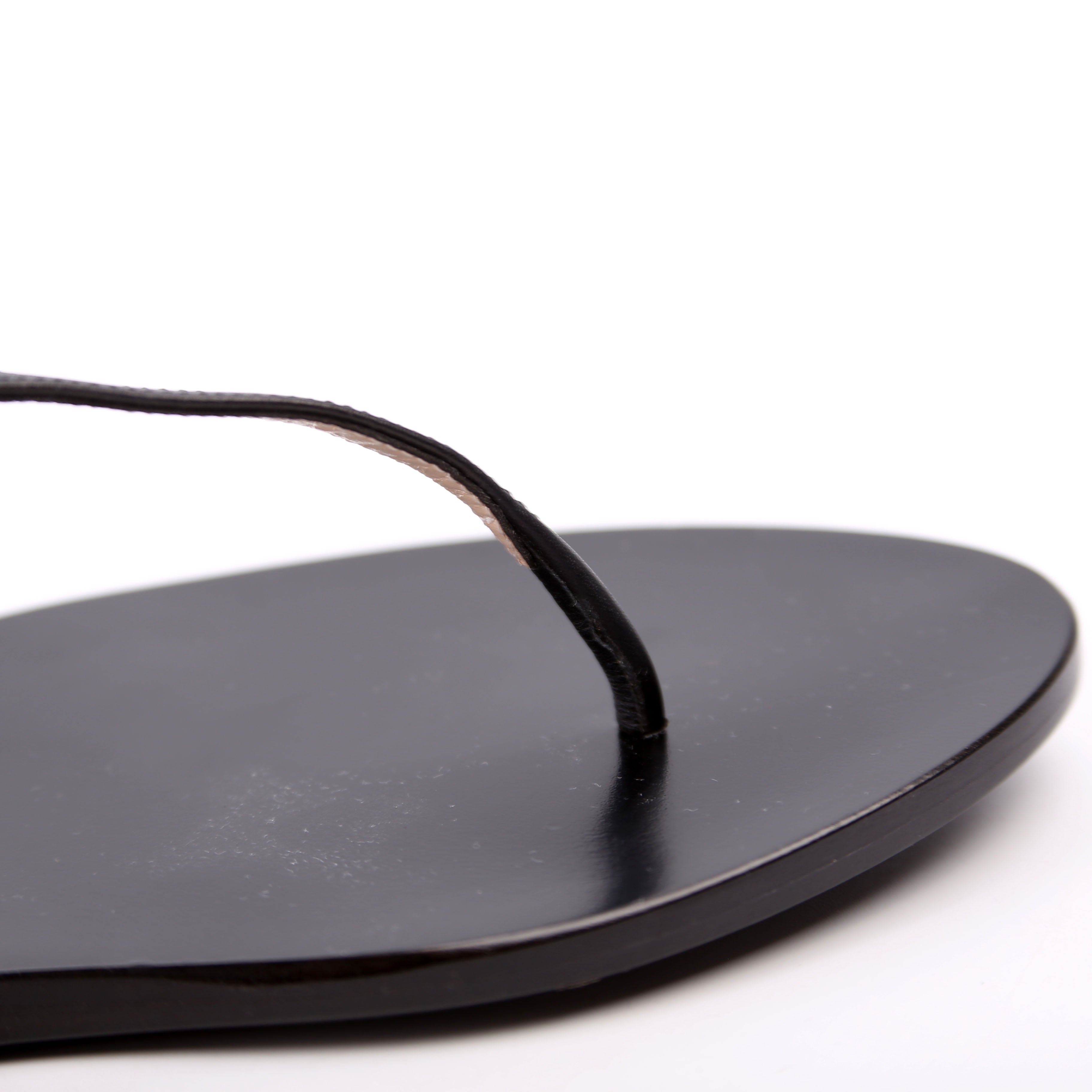 Marmont T-Strap Sandals Size 39 Black