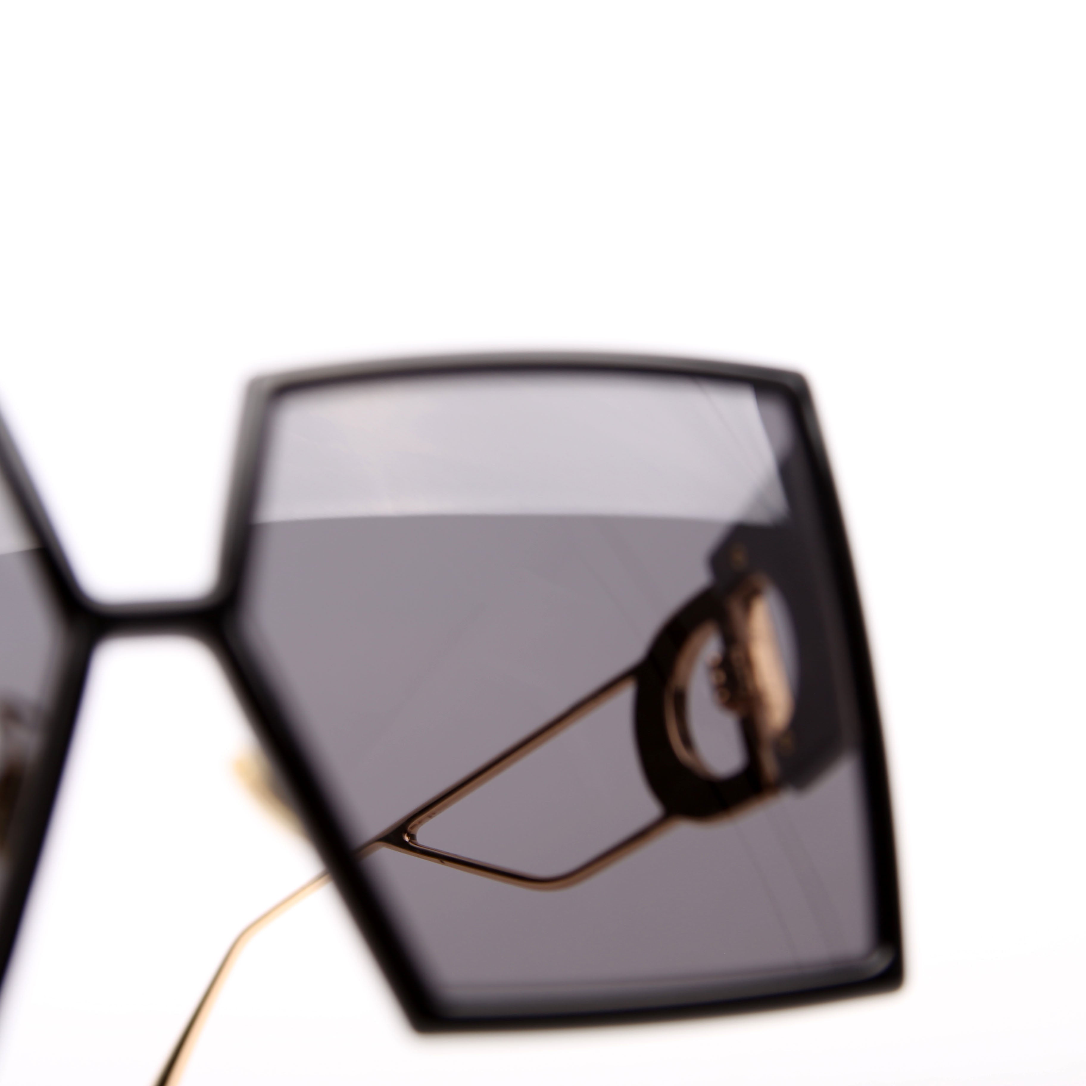 30 Montaigne Square Sunglasses