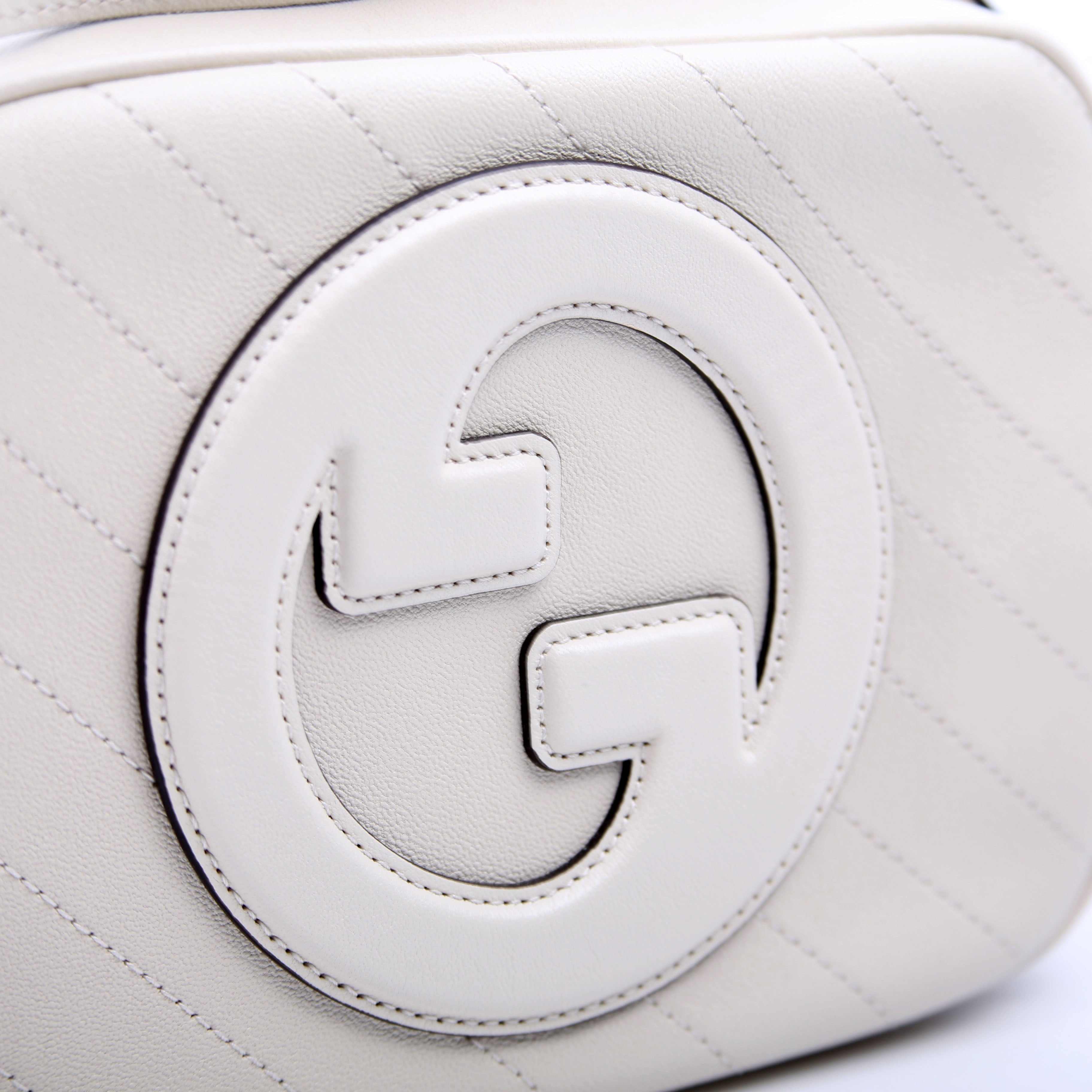 742360 Blondie Small Shoulder Bag White