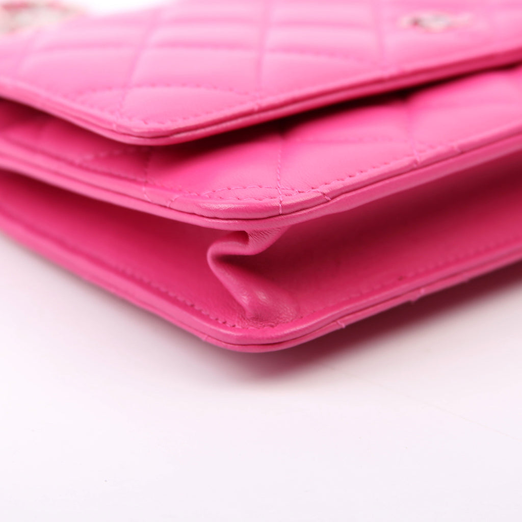 WOC Classic Quilted Lambskin Pink