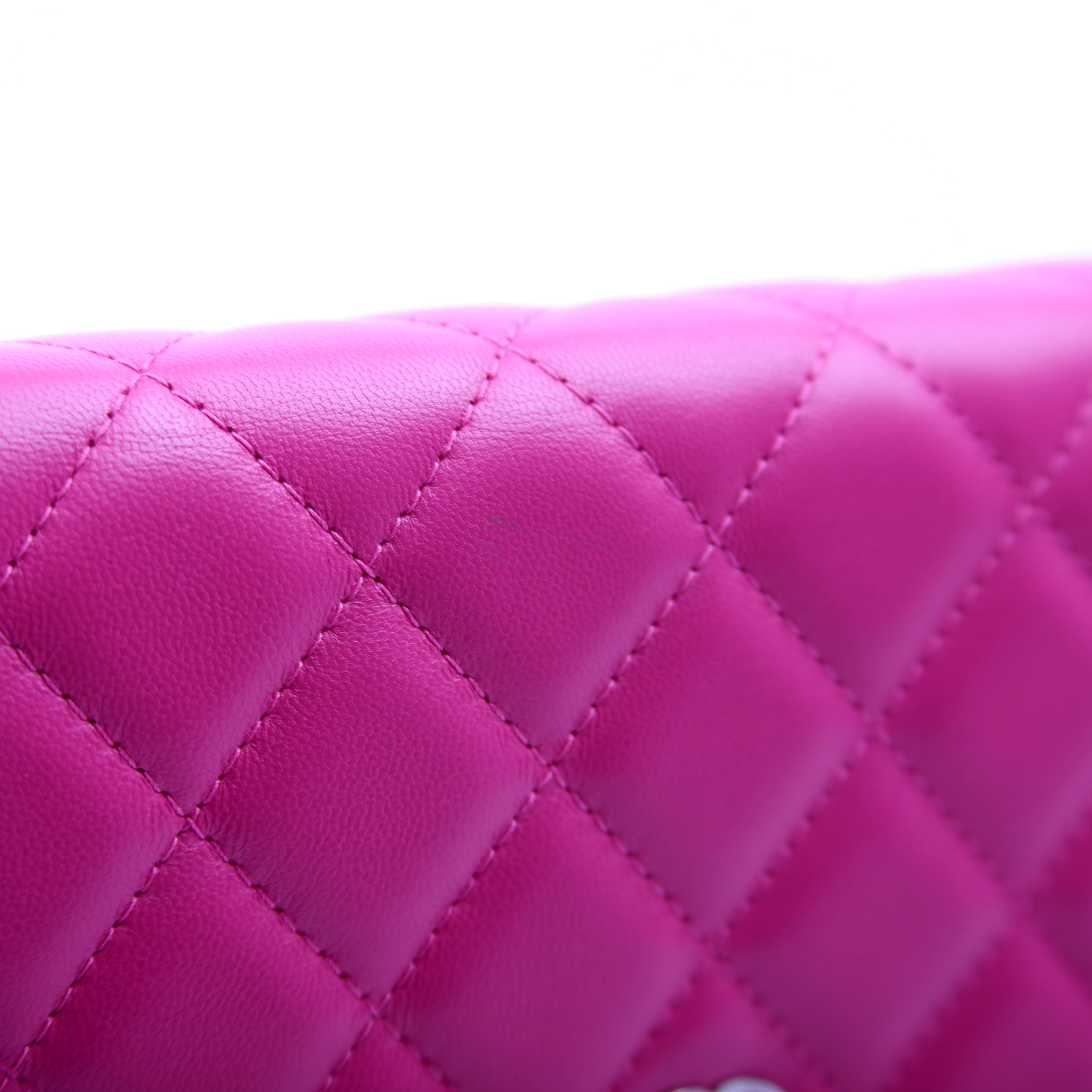 WOC Classic Quilted Lambskin Pink