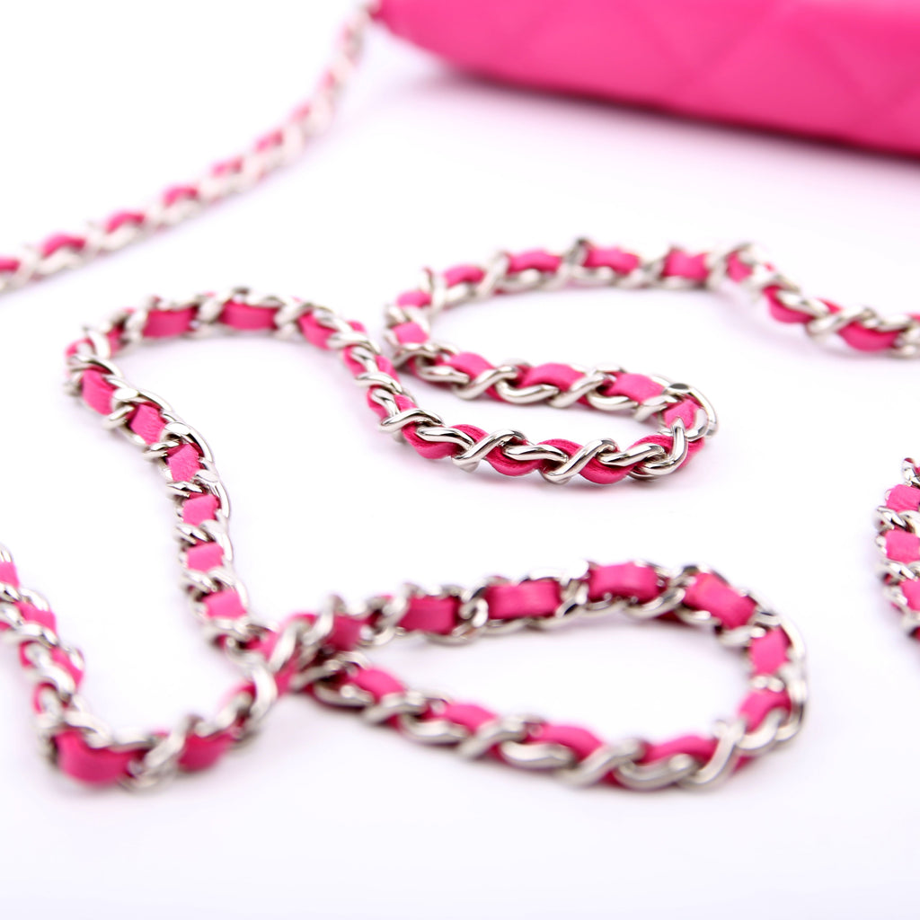 WOC Classic Quilted Lambskin Pink