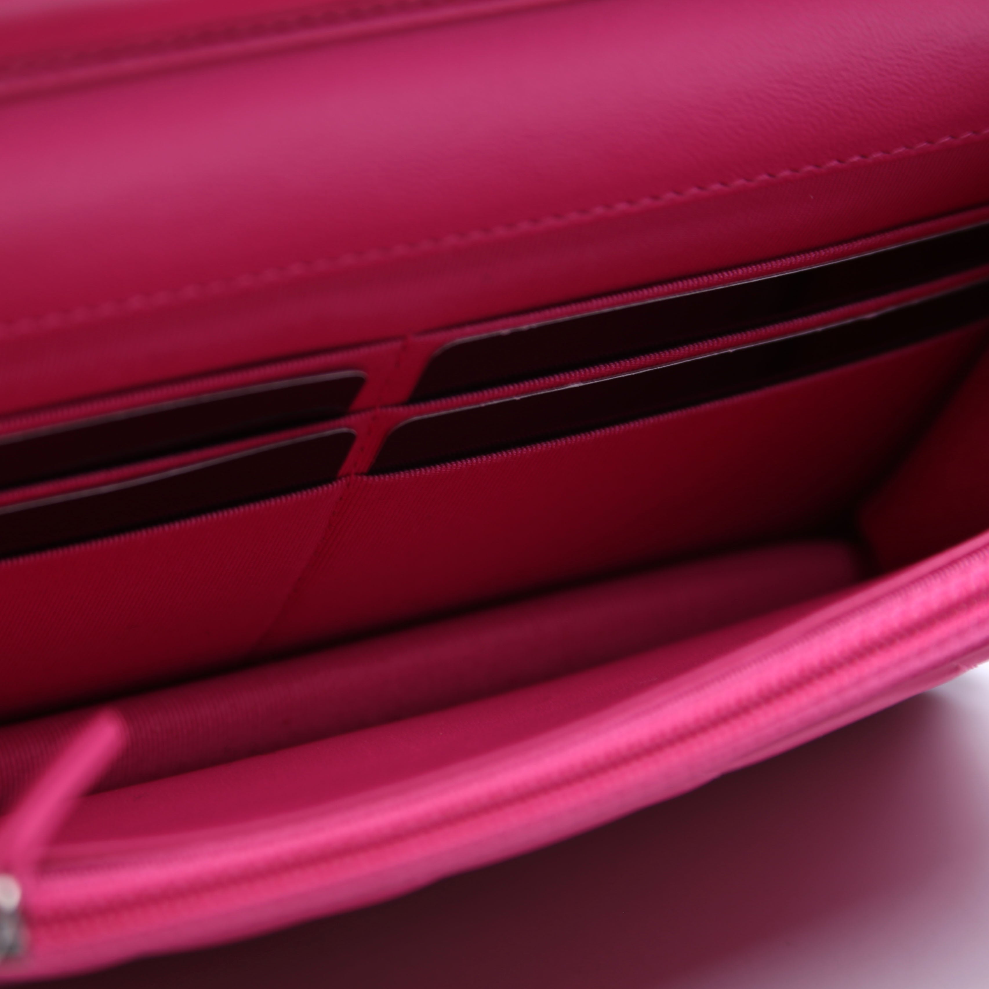 WOC Classic Quilted Lambskin Pink