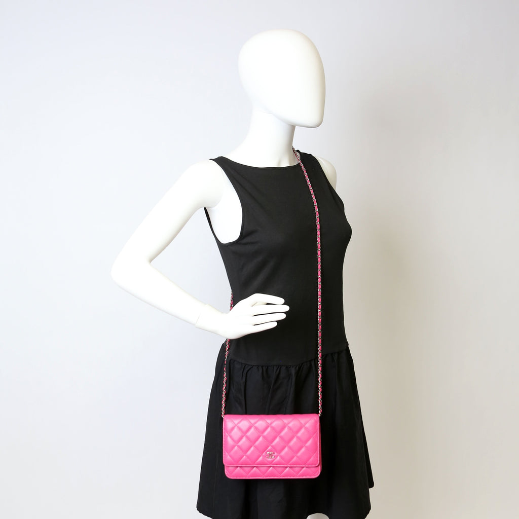 WOC Classic Quilted Lambskin Pink