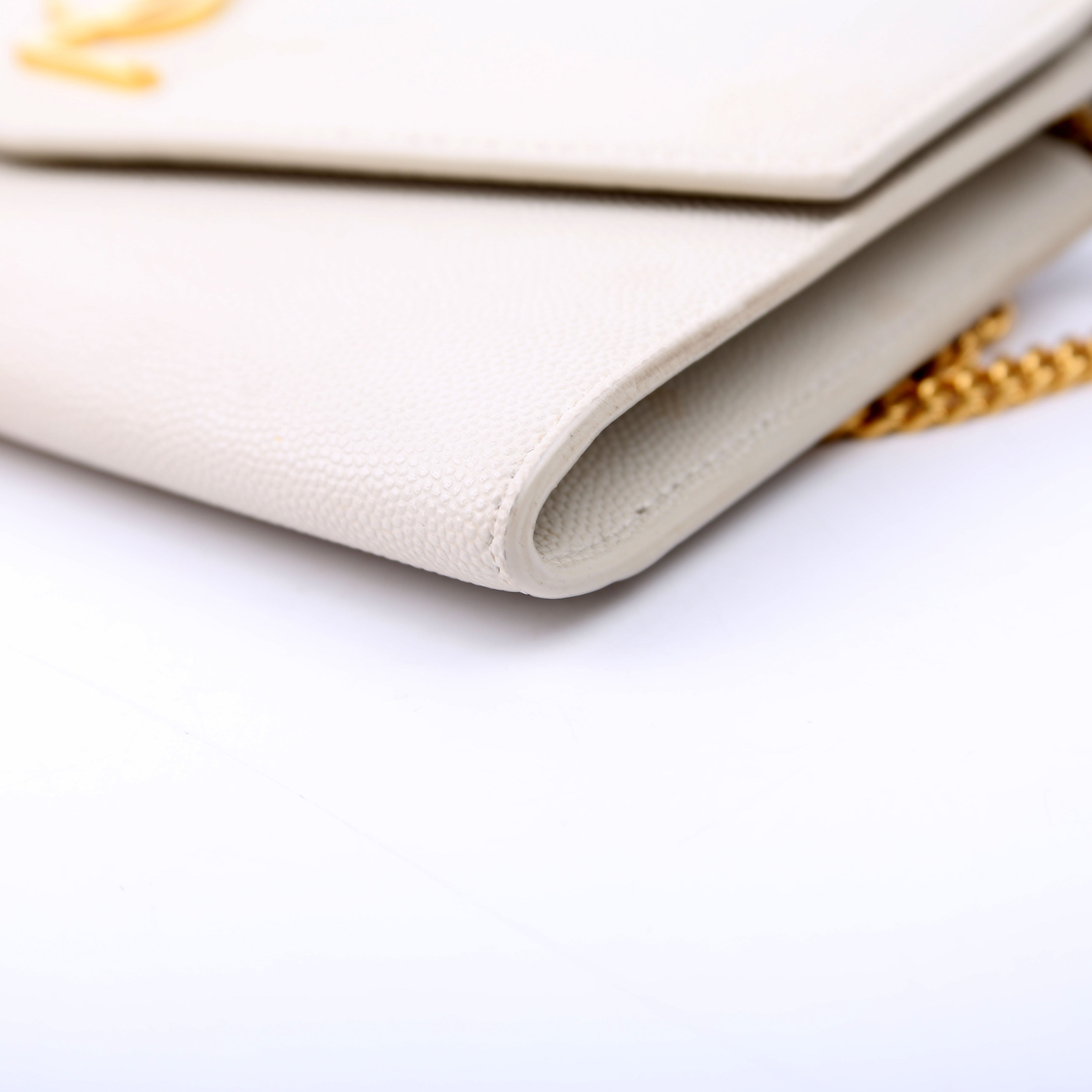 Uptown Chain Wallet Grain Cream