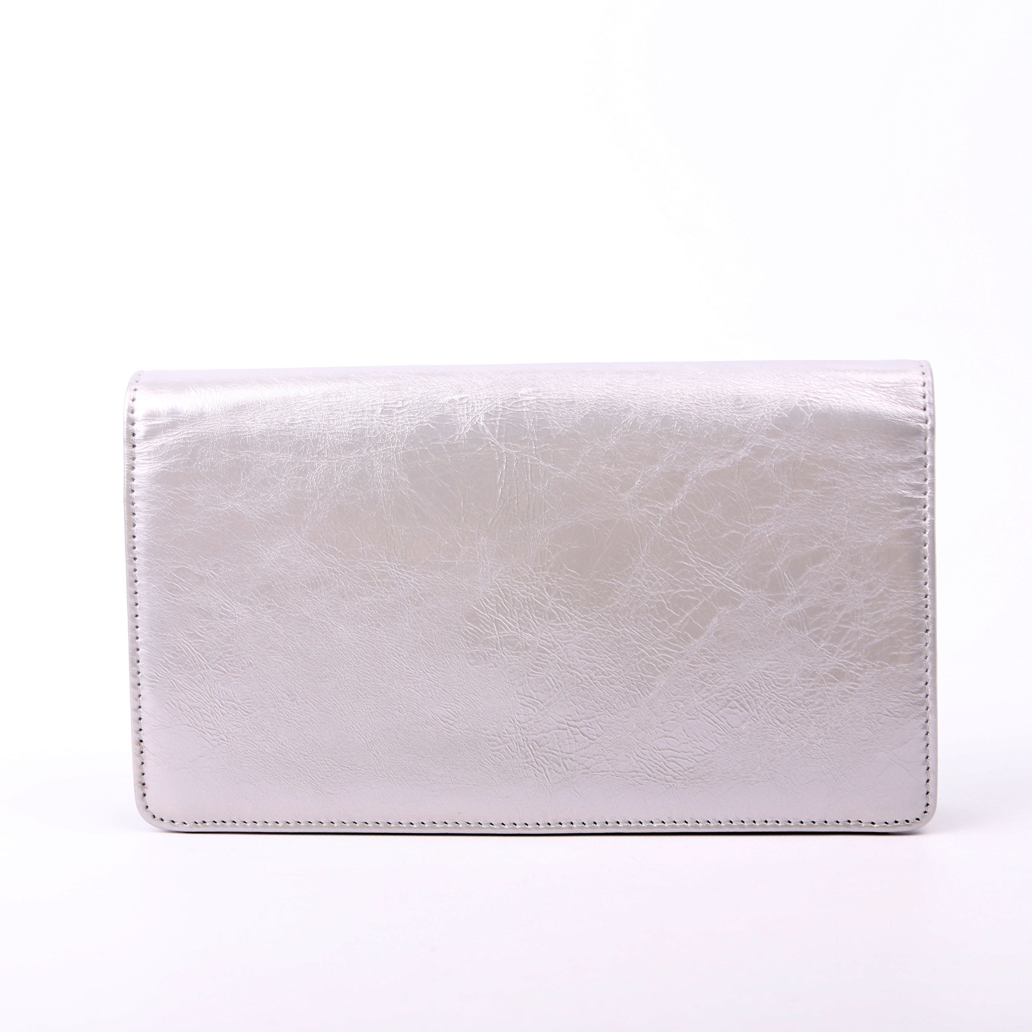 CC Bow Bi-Fold Wallet Metallic 12M Silver