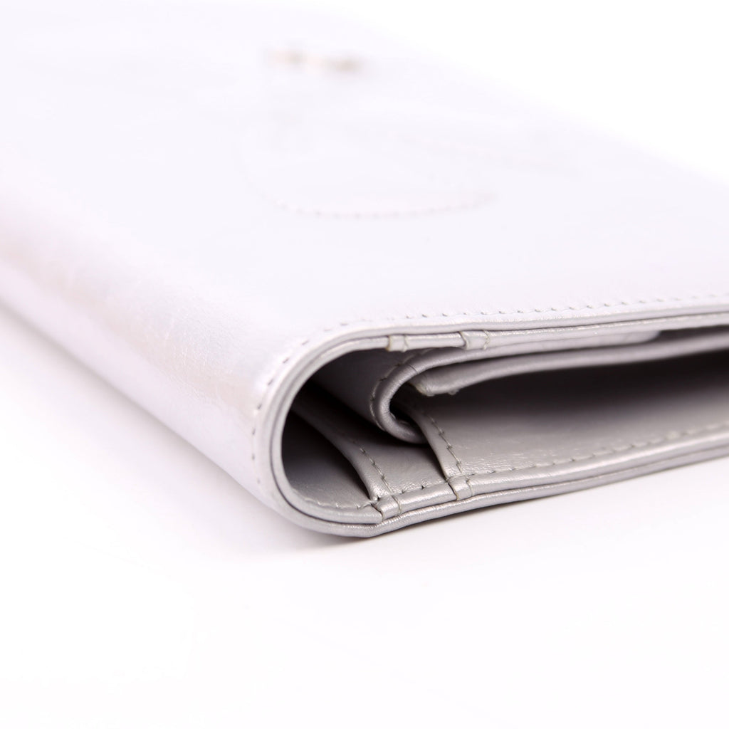 CC Bow Bi-Fold Wallet Metallic 12M Silver