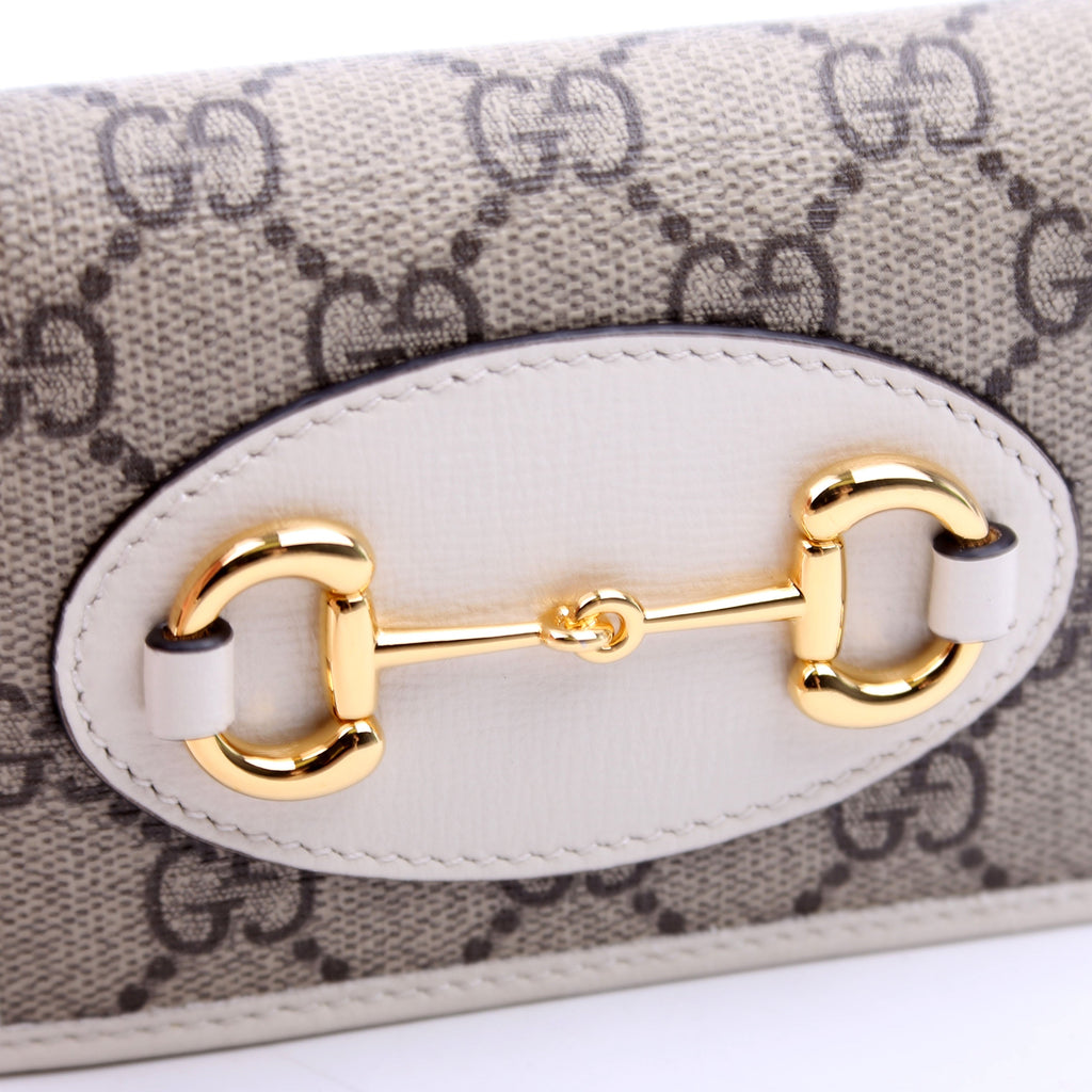 621887 Horsebit 1955 GG Supreme Card Case White