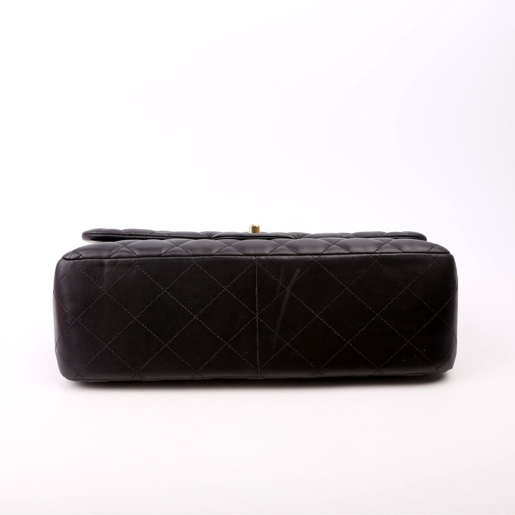 Classic Flap Jumbo Lambskin 14M Black