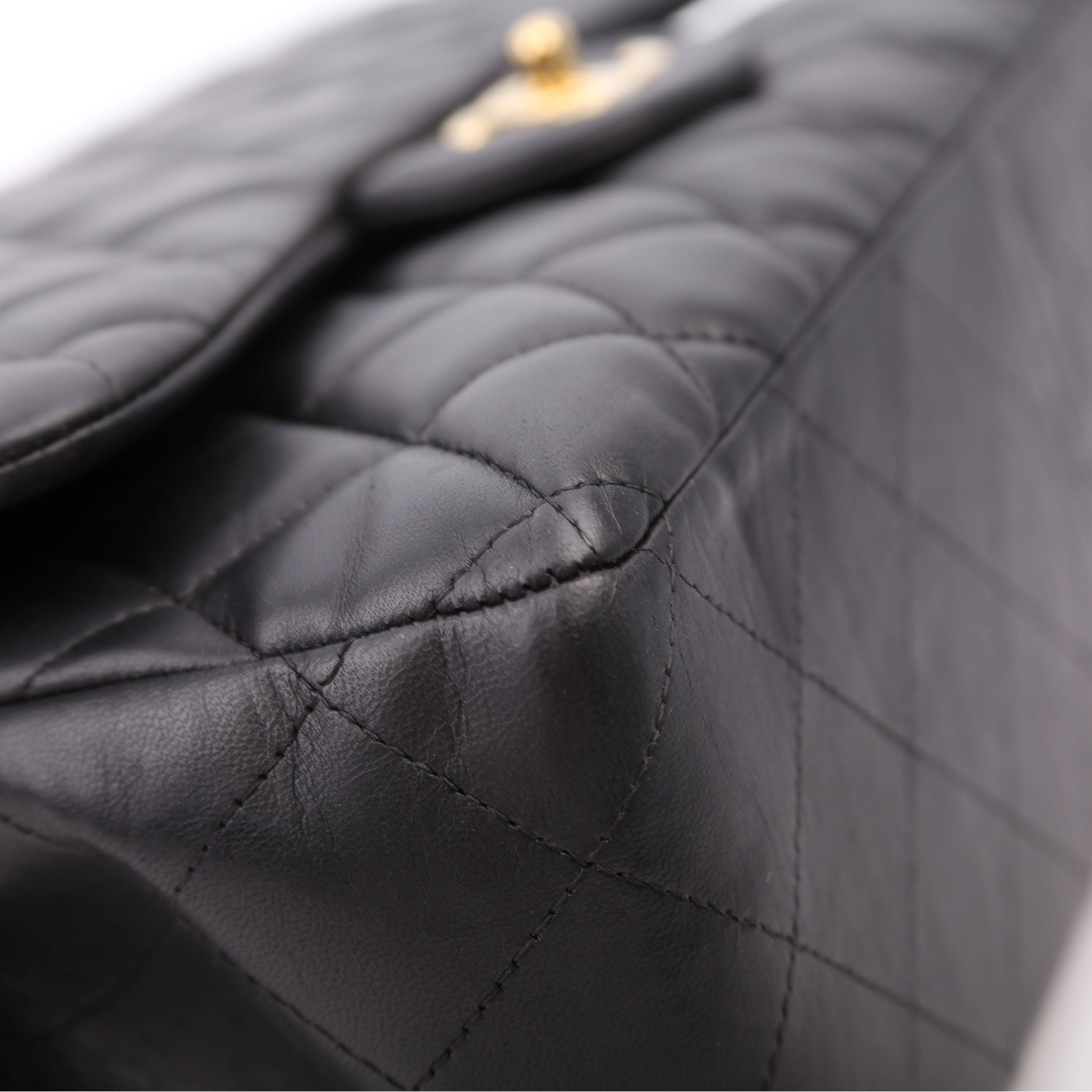 Classic Flap Jumbo Lambskin 14M Black