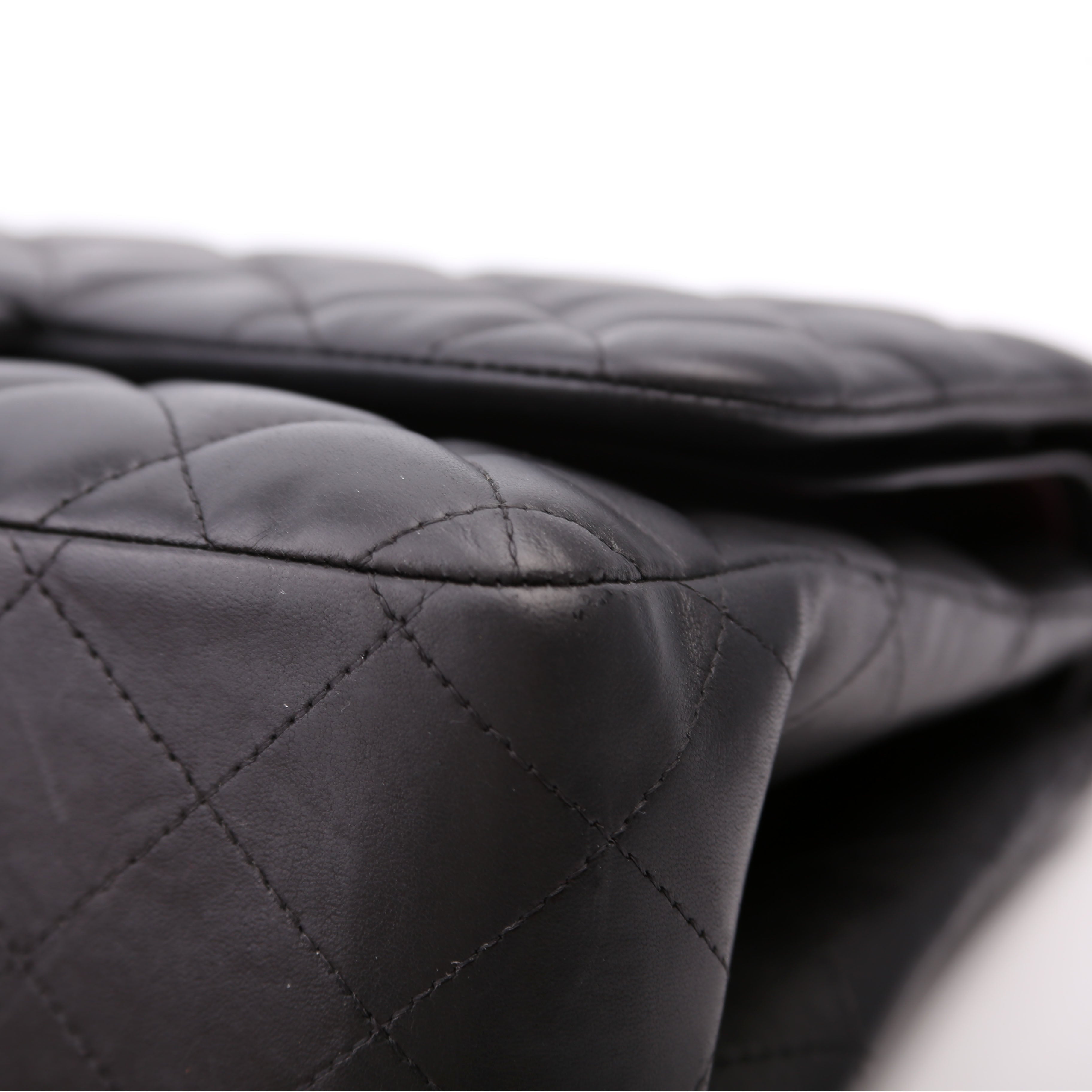 Classic Flap Jumbo Lambskin 14M Black