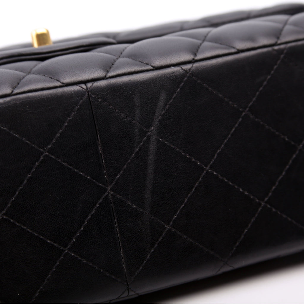 Classic Flap Jumbo Lambskin 14M Black
