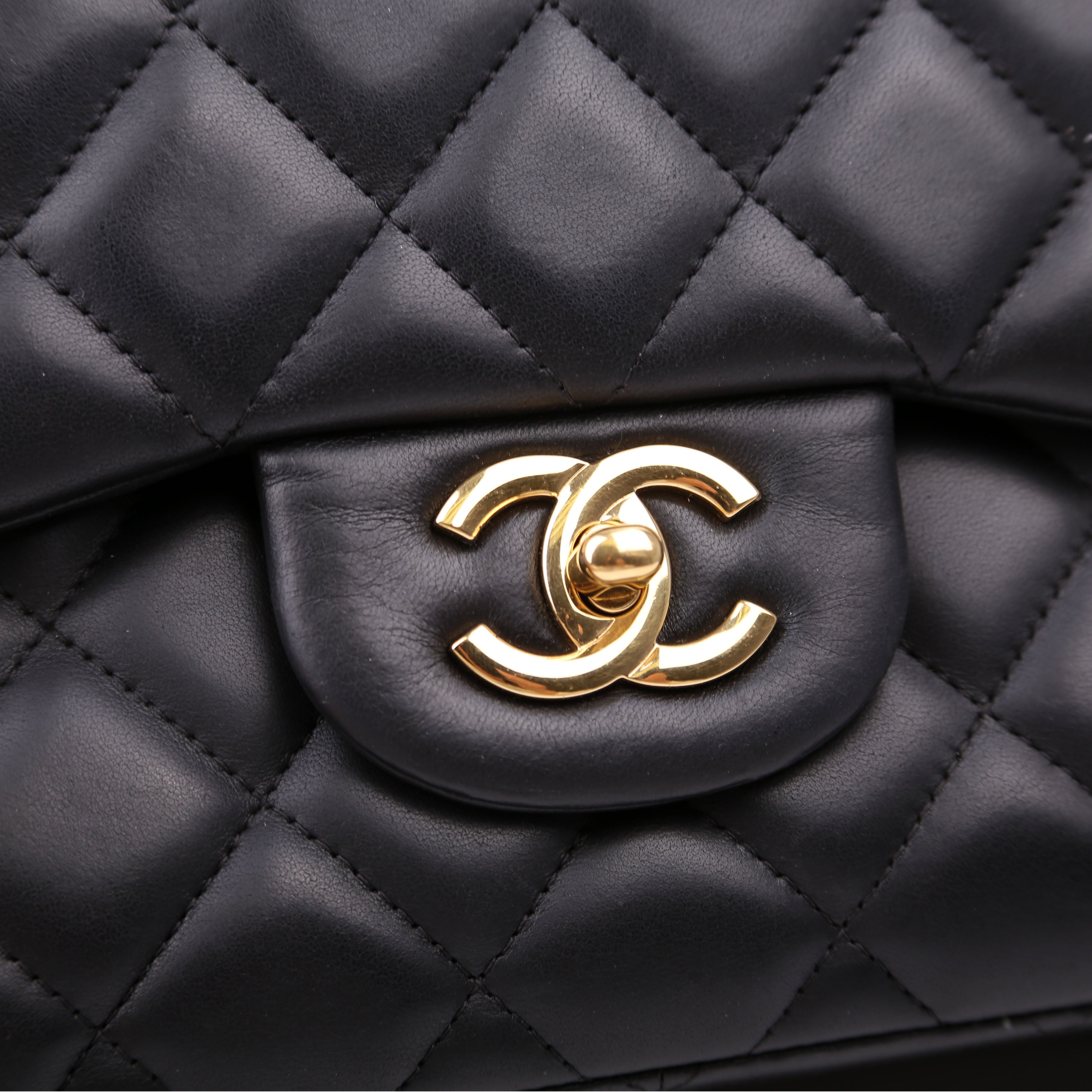 Classic Flap Jumbo Lambskin 14M Black