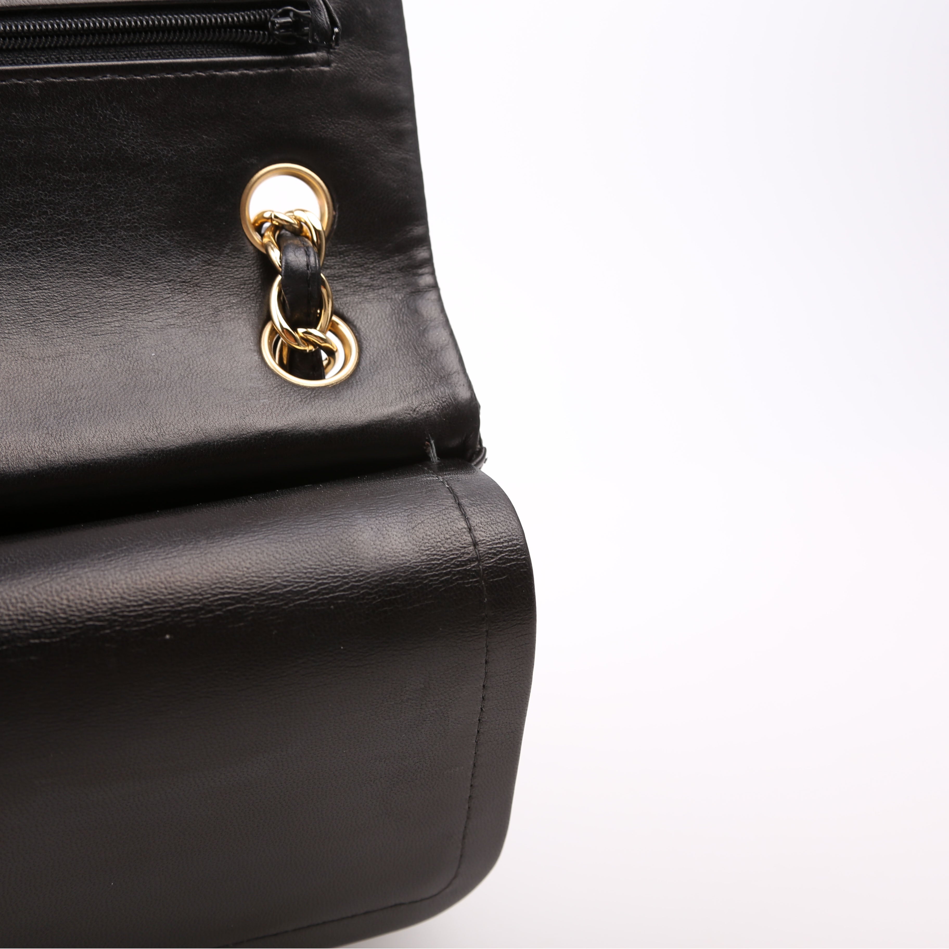 Classic Flap Jumbo Lambskin 14M Black