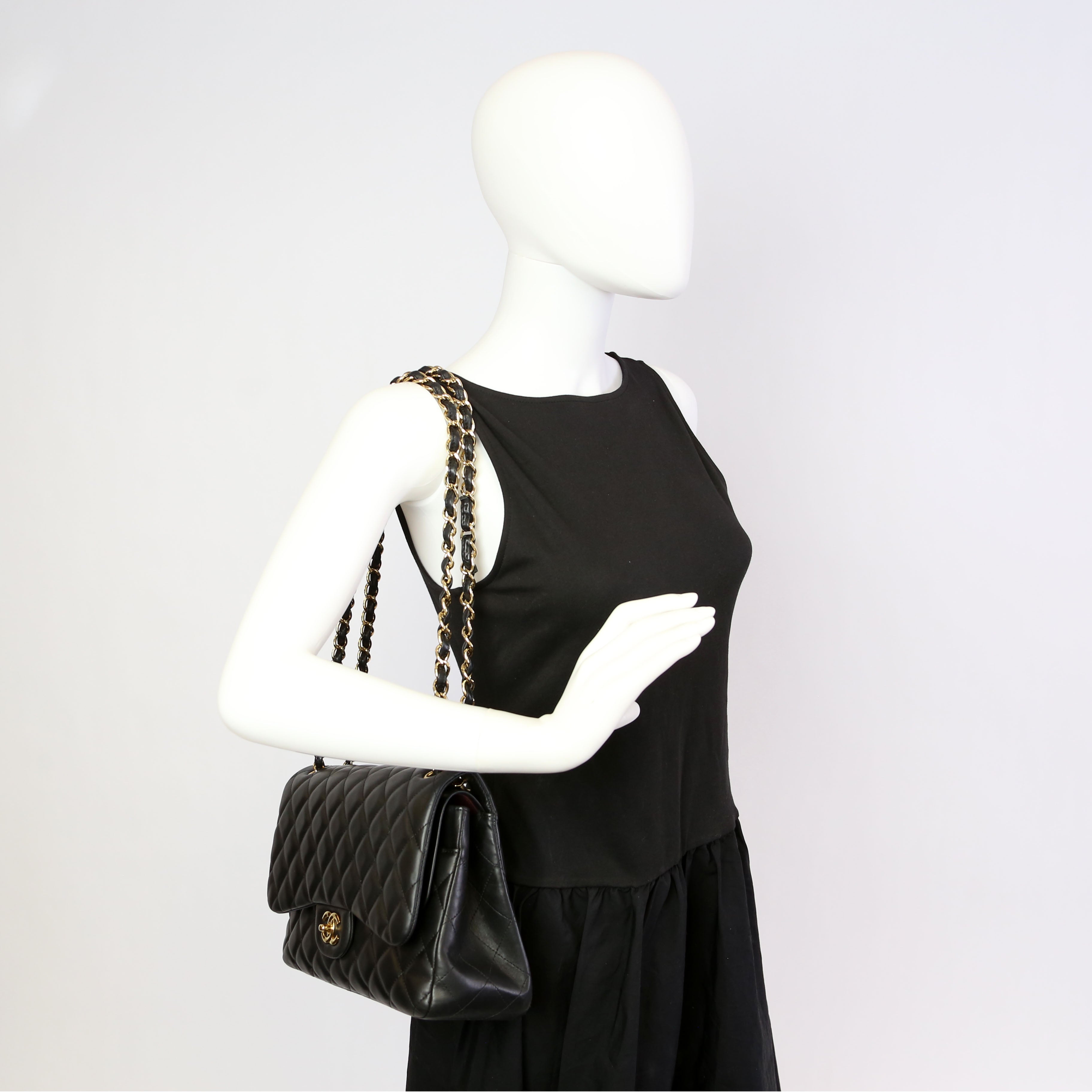 Classic Flap Jumbo Lambskin 14M Black