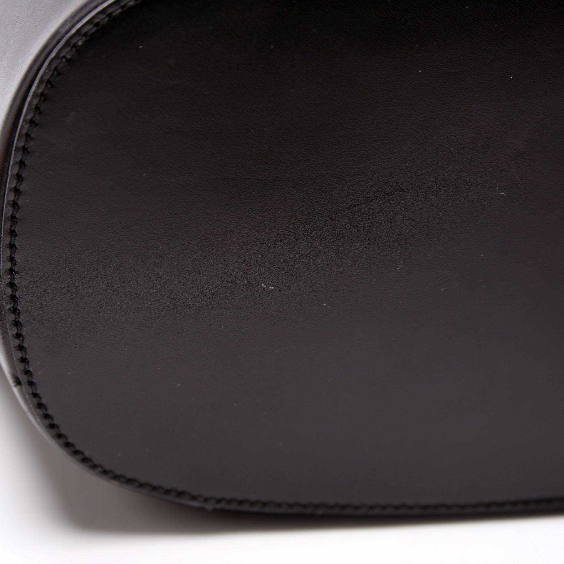 354228 Diamante Leather Bucket Medium Black