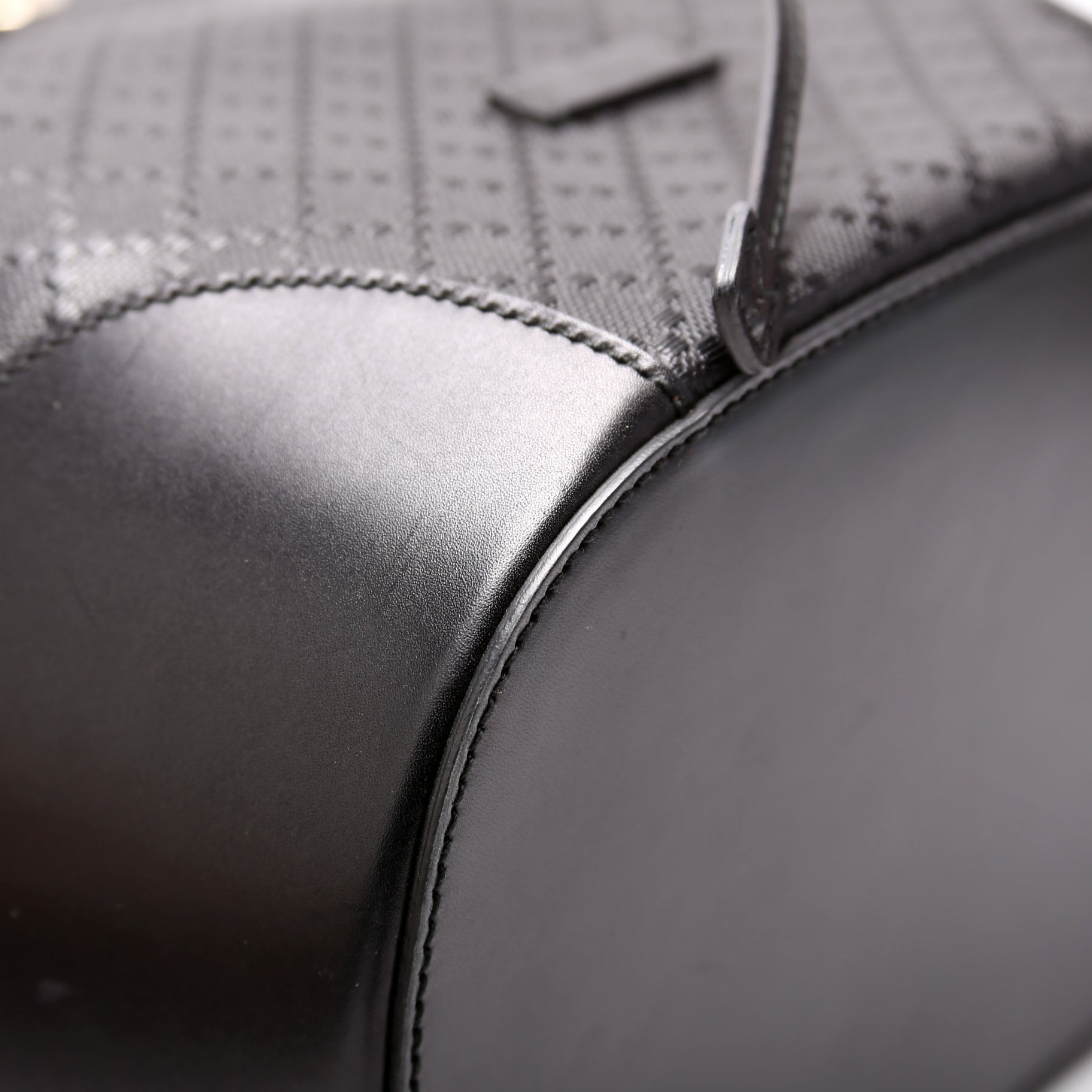 354228 Diamante Leather Bucket Medium Black