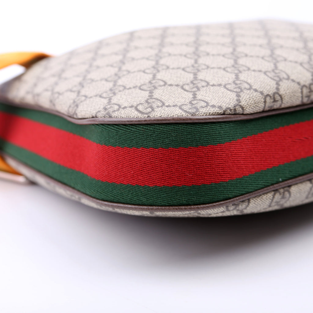 702823 Attache GG Supreme Shoulder Bag Medium