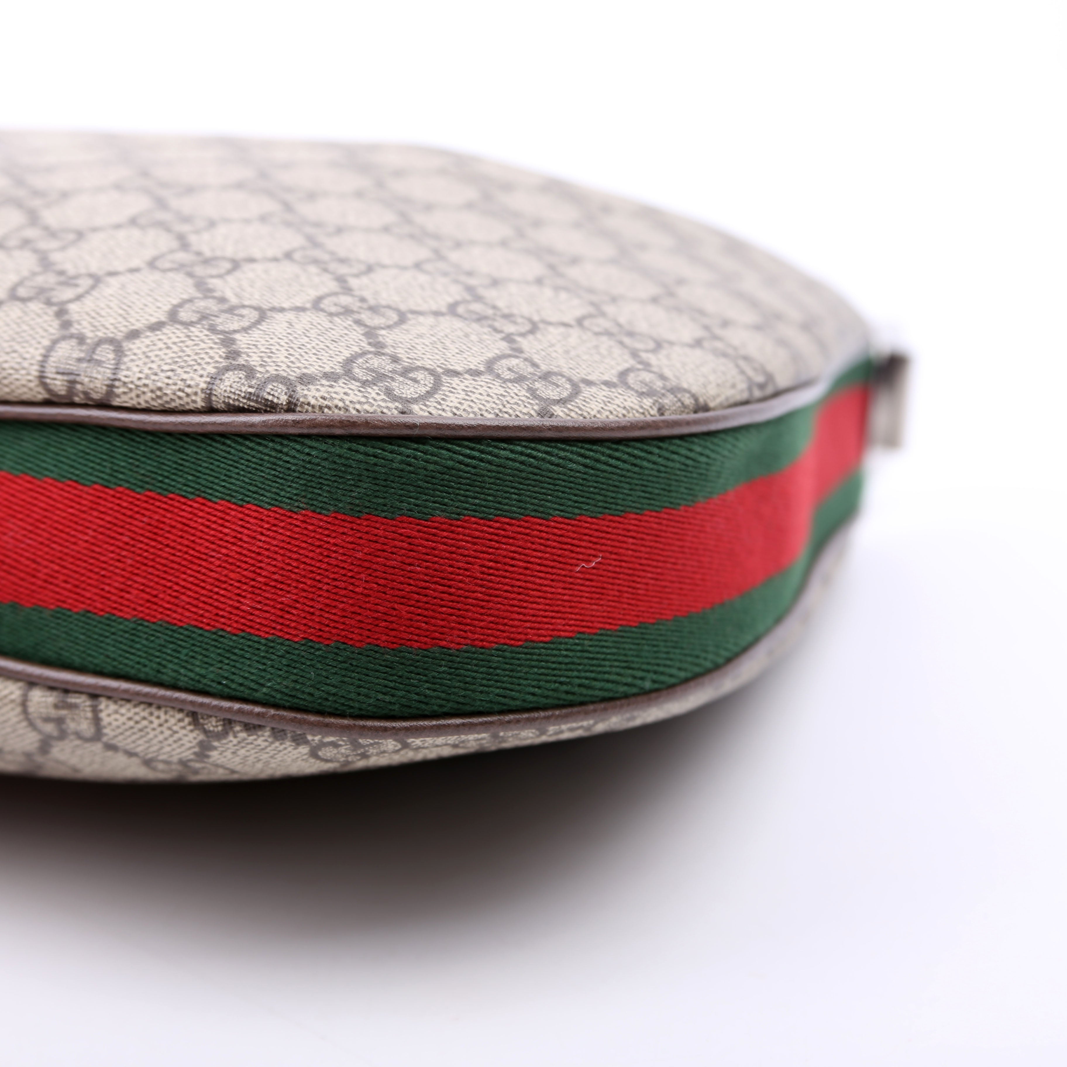 702823 Attache GG Supreme Shoulder Bag Medium