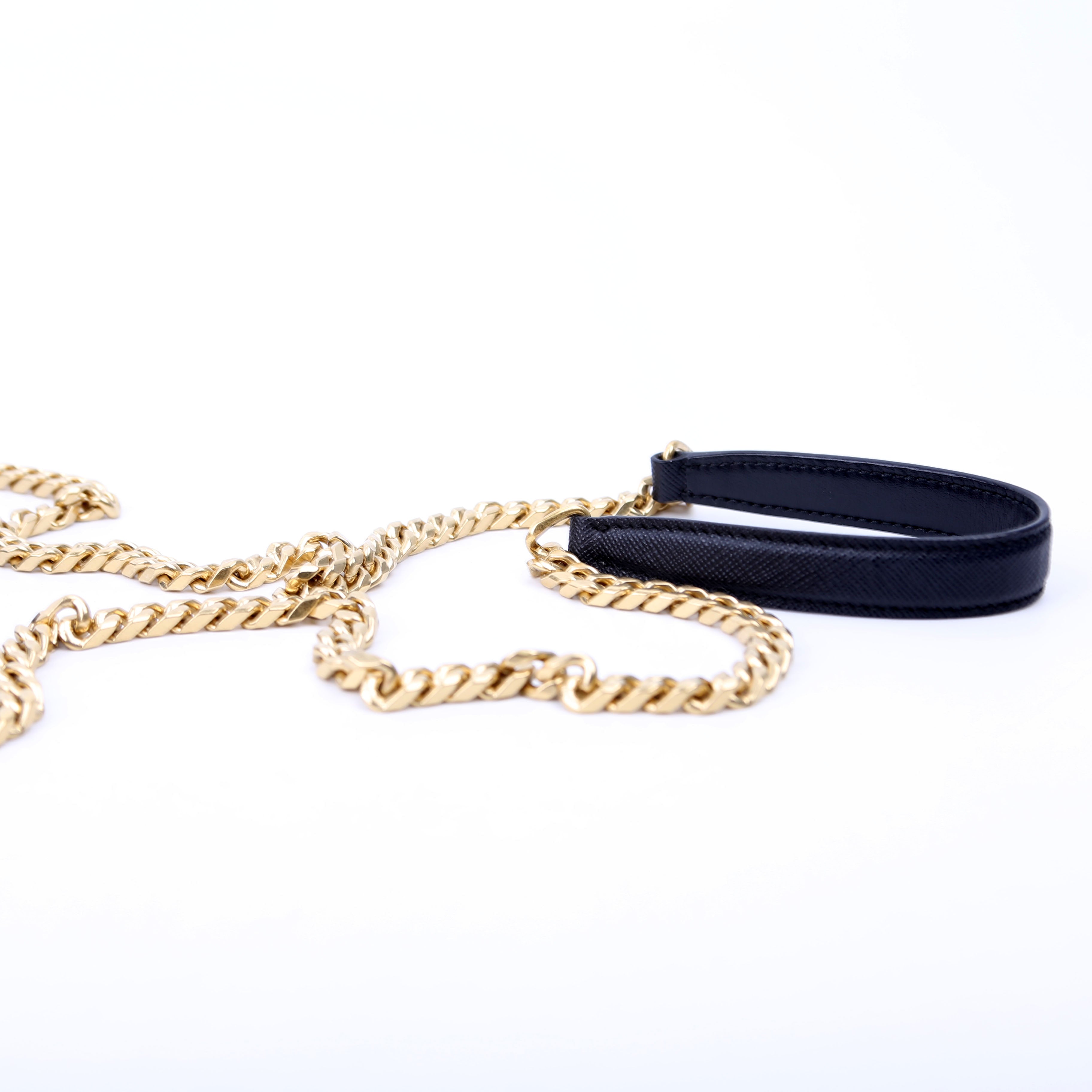 Triangle Envelope Saffiano Black