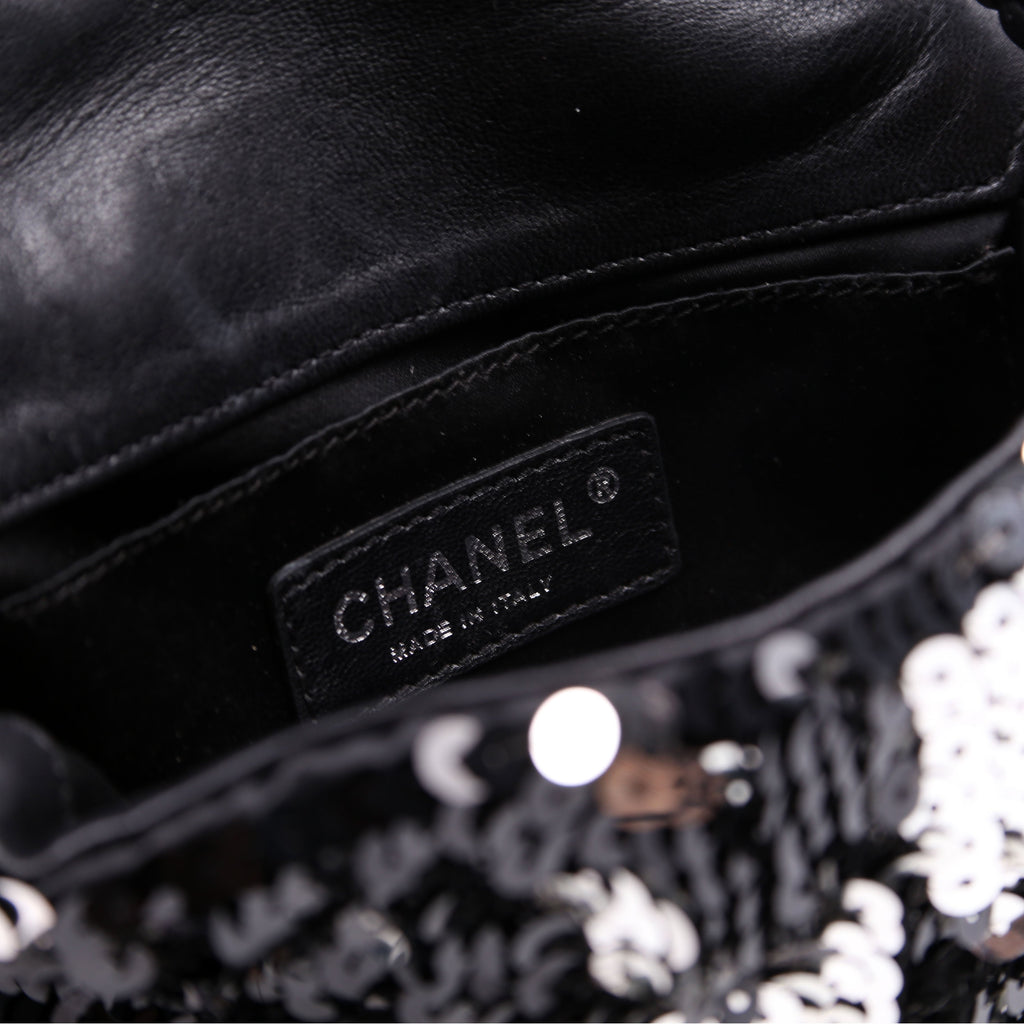 Classic Flap Mini Rectangle Sequin 12M Black/Silver