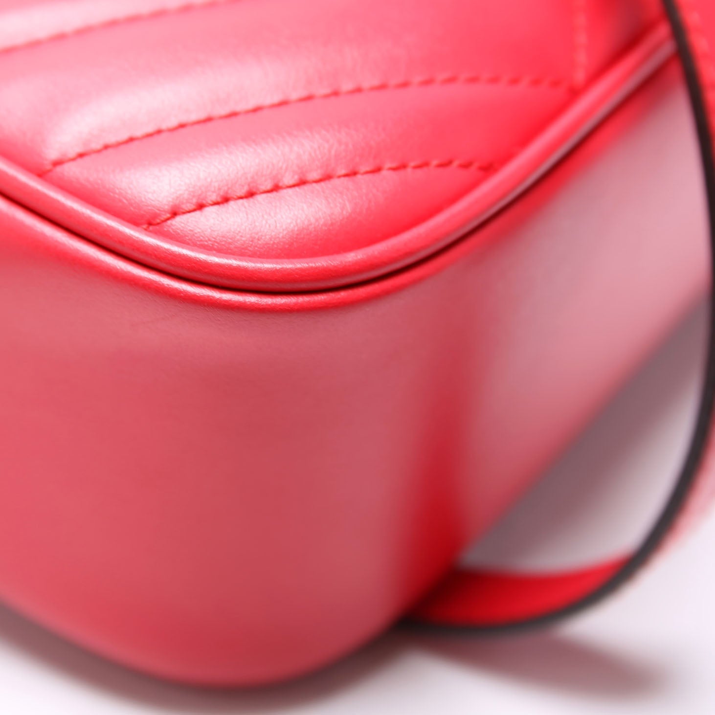Gucci 447632 Marmont Small Canvas Camera Red