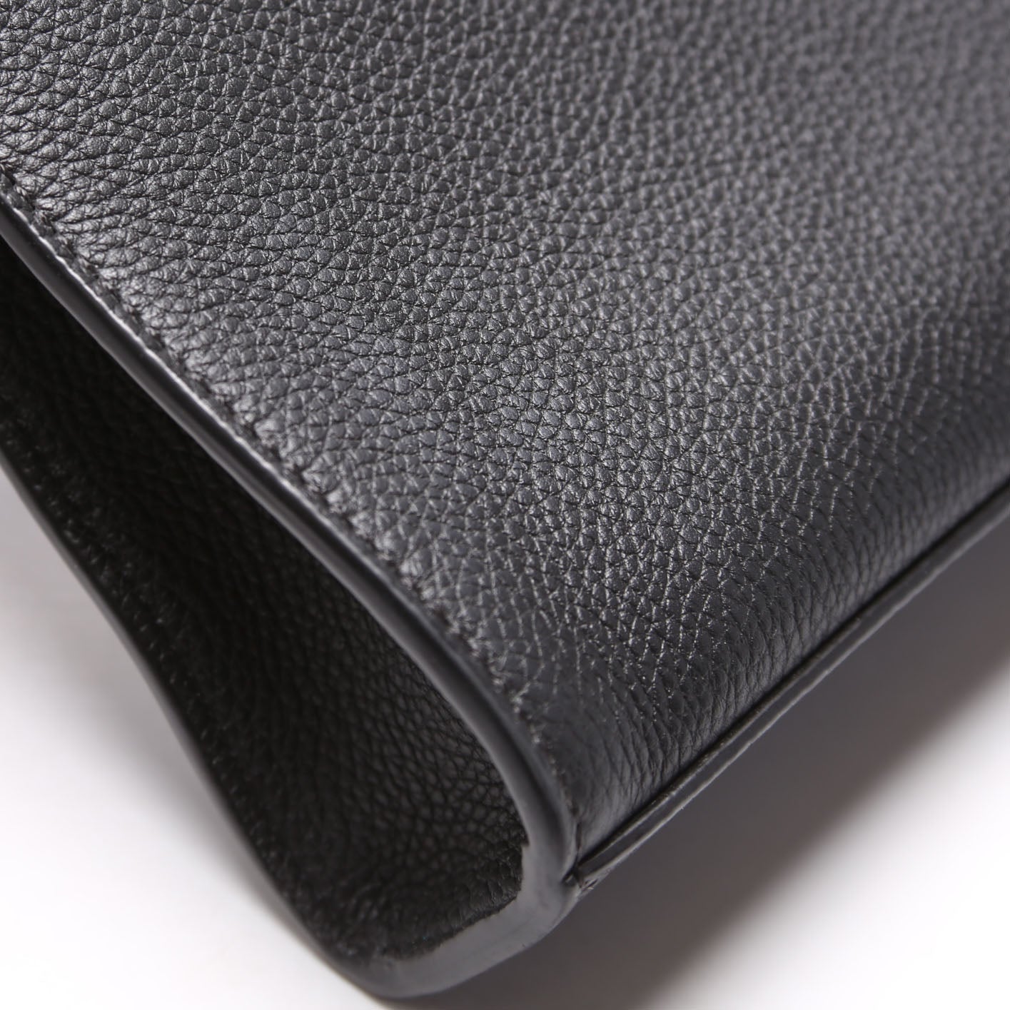 7VA491 Roma Leather Flat Pouch Black