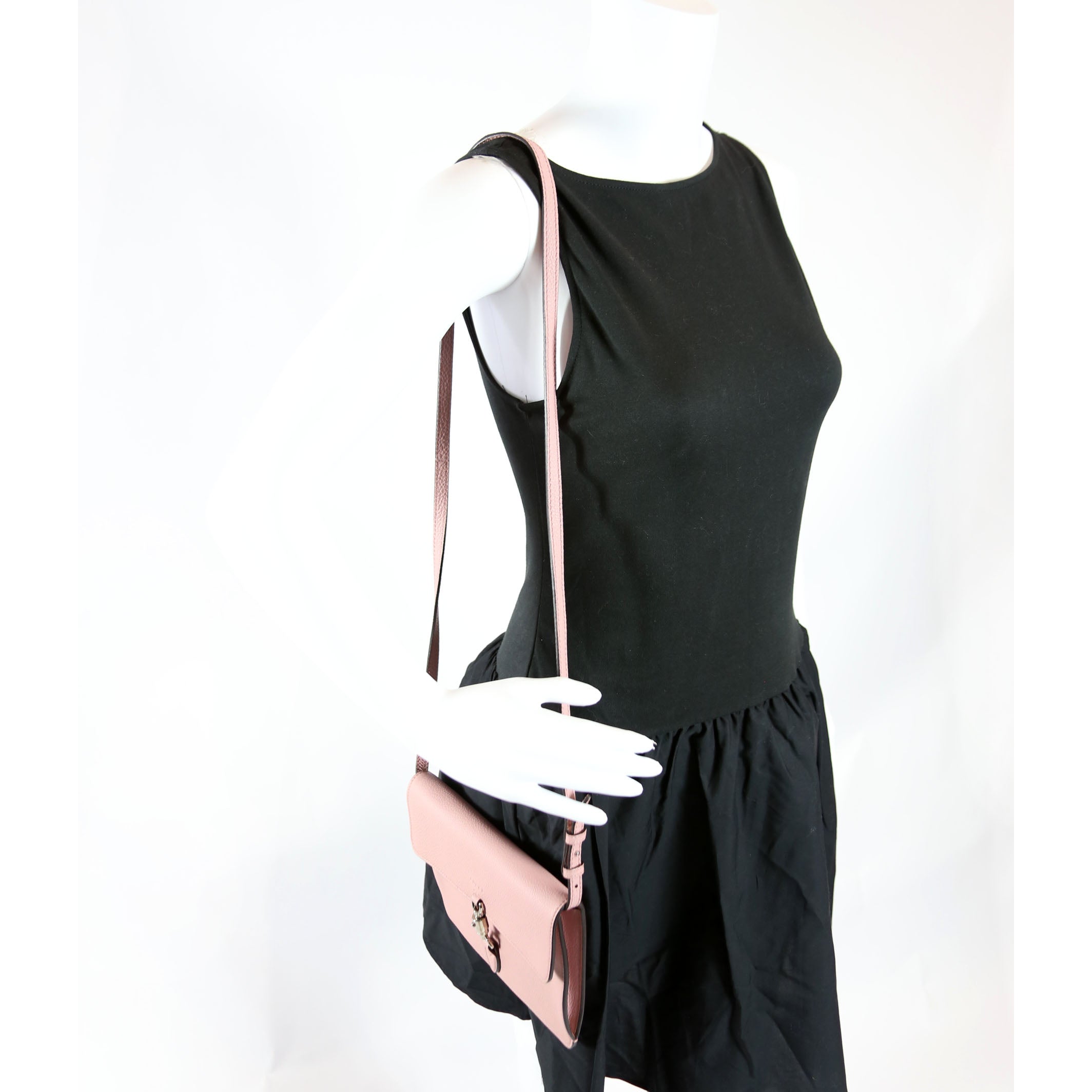 364435 Jackie Small 2-Way Flap Clutch Pink