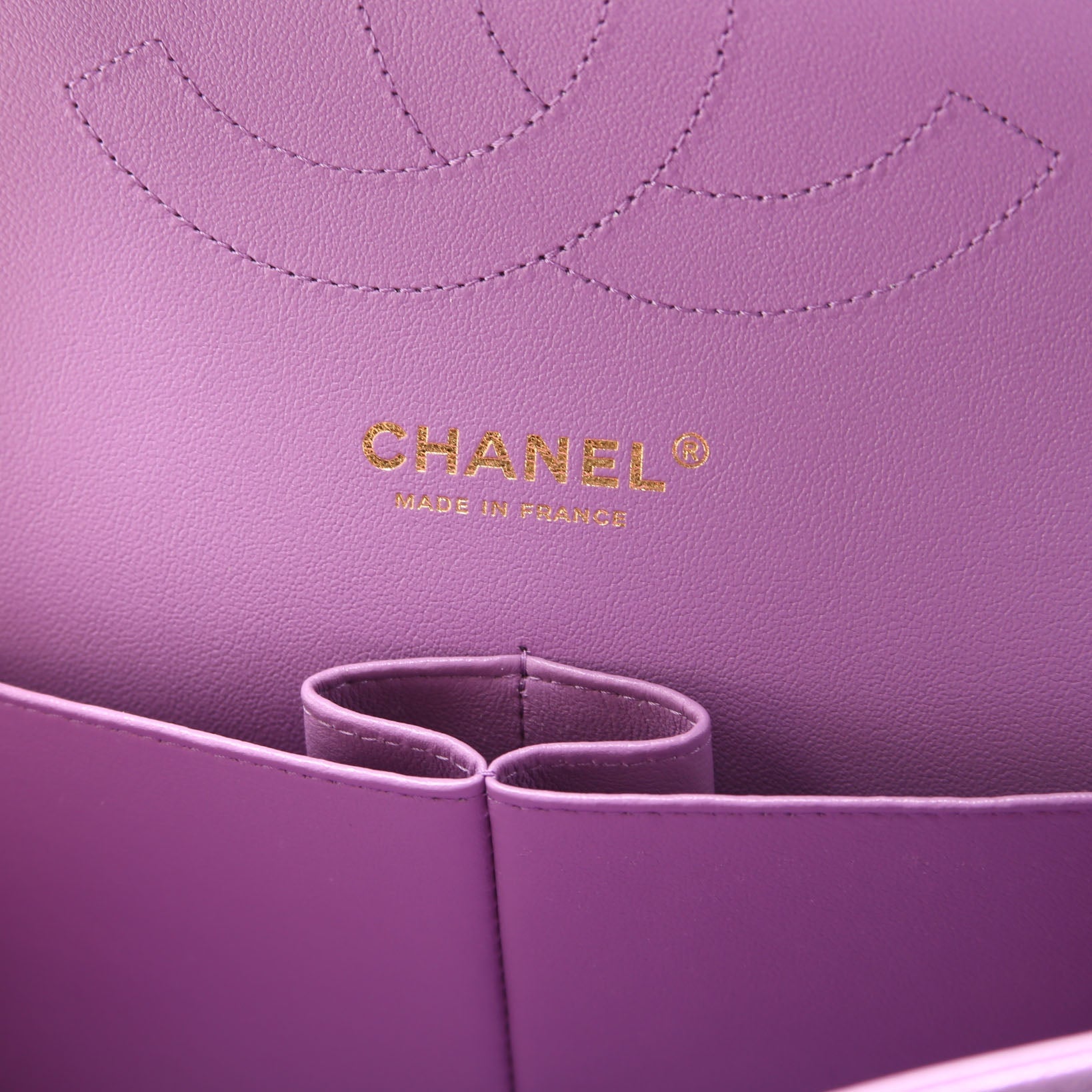 Classic Flap Jumbo Caviar RFID Purple