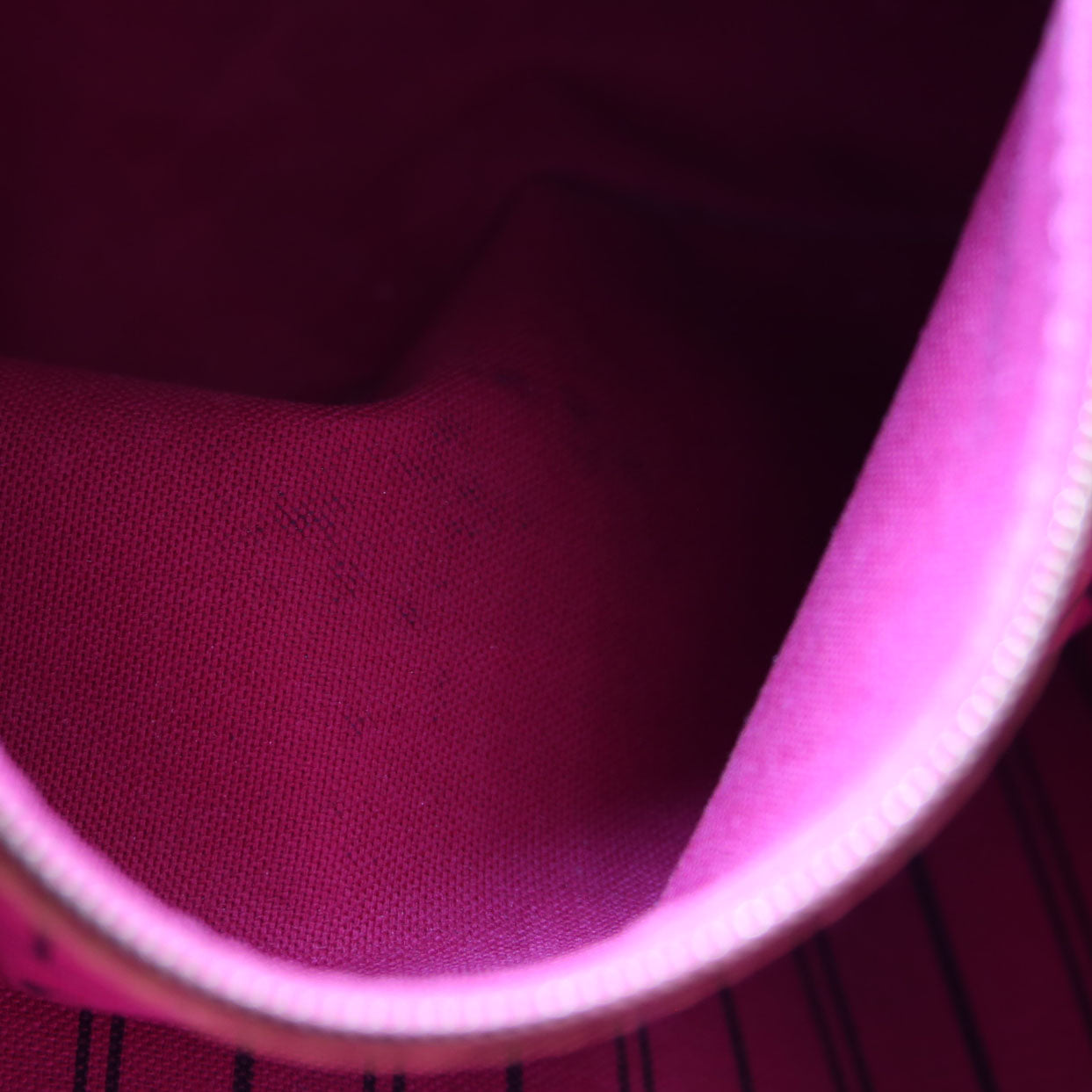 Neverfull GM Monogram Berry