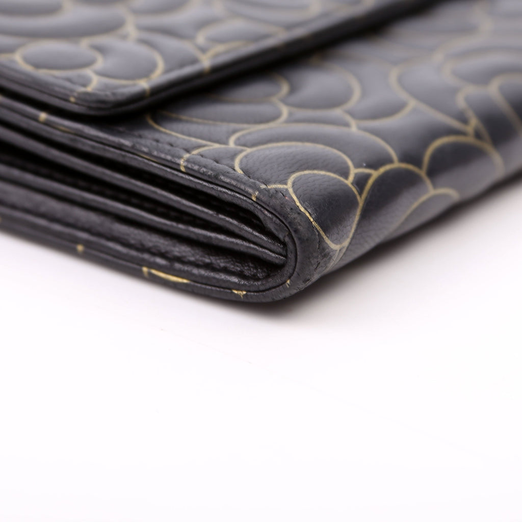 Camellia Embossed Long Wallet 21M Black/Gold