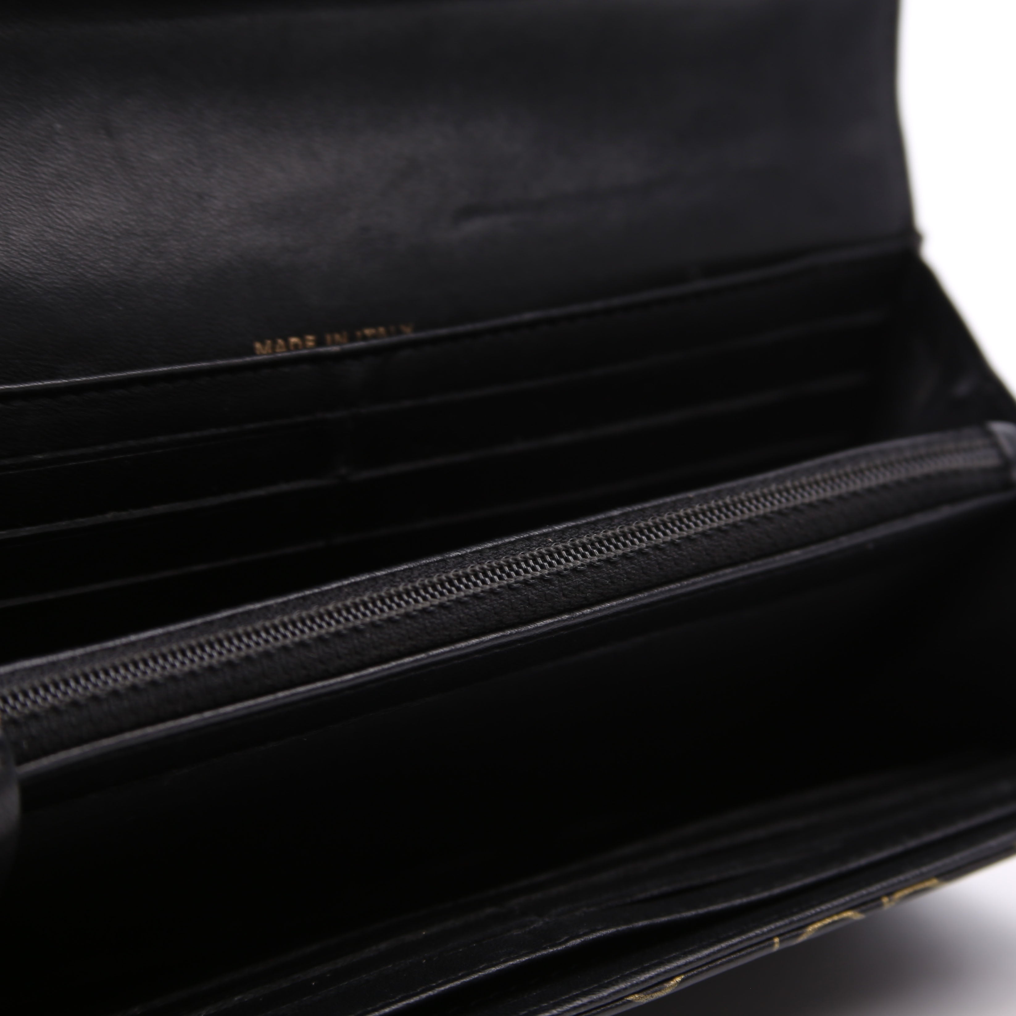 Camellia Embossed Long Wallet 21M Black/Gold