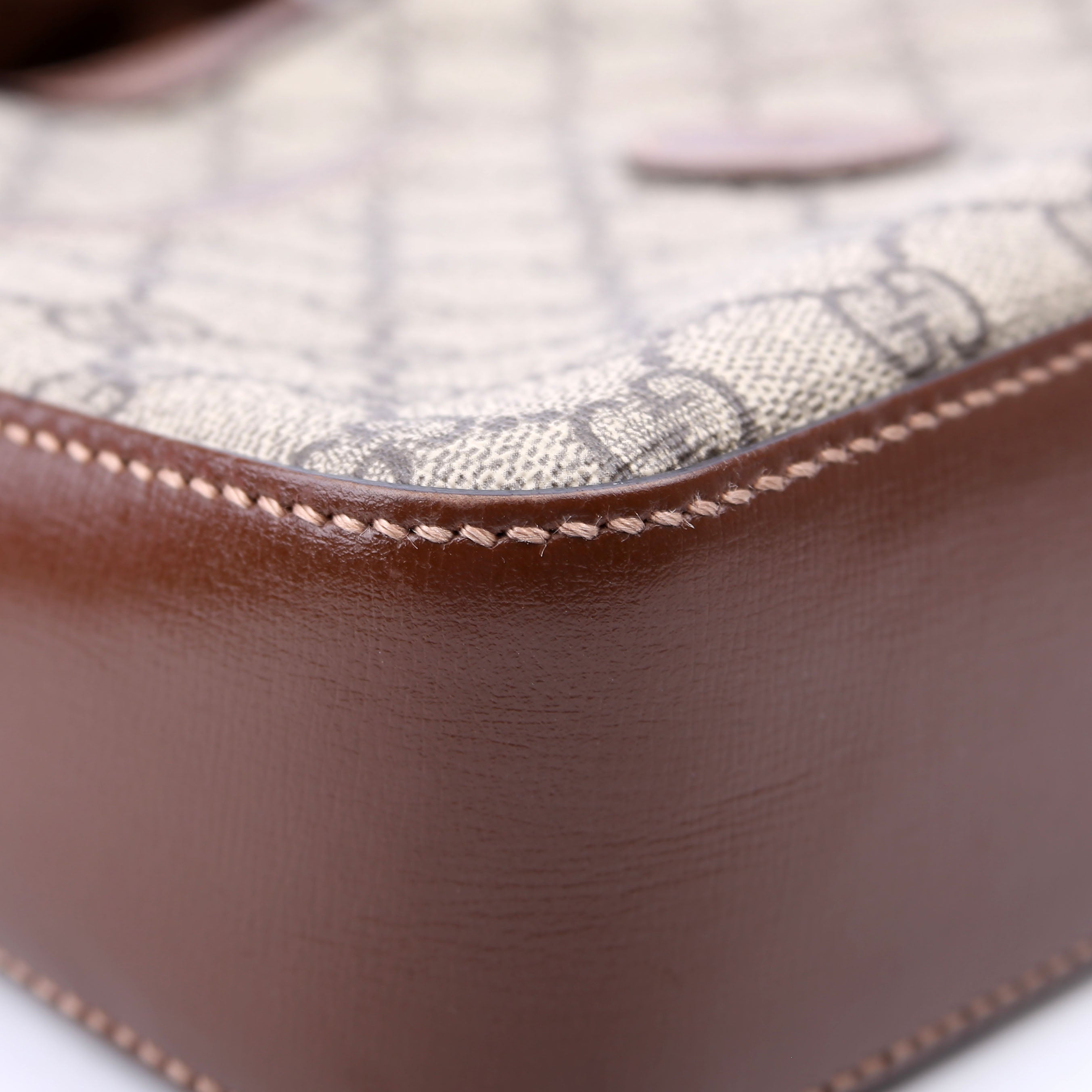 675891 Interlocking GG Messenger Brown
