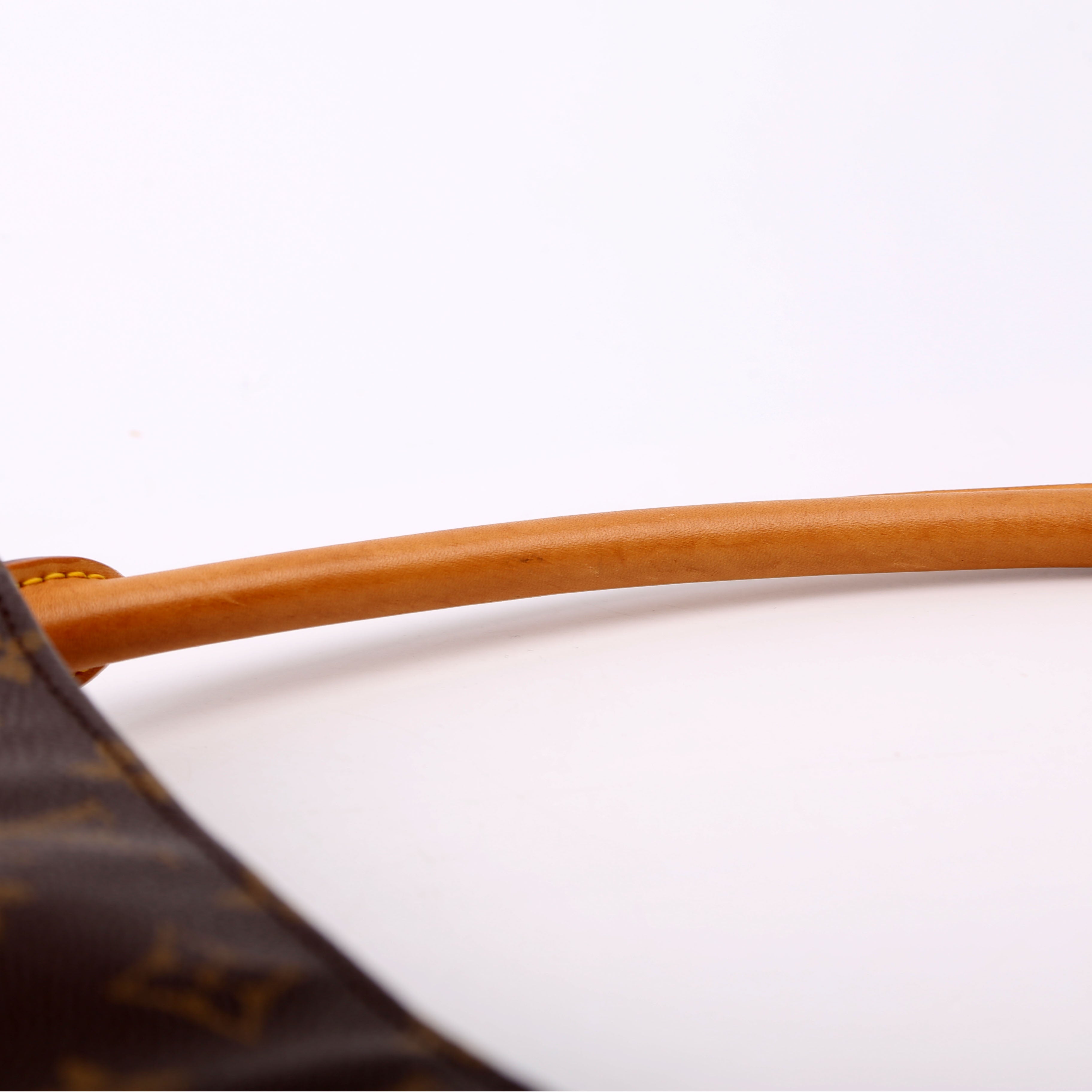 Looping GM Monogram