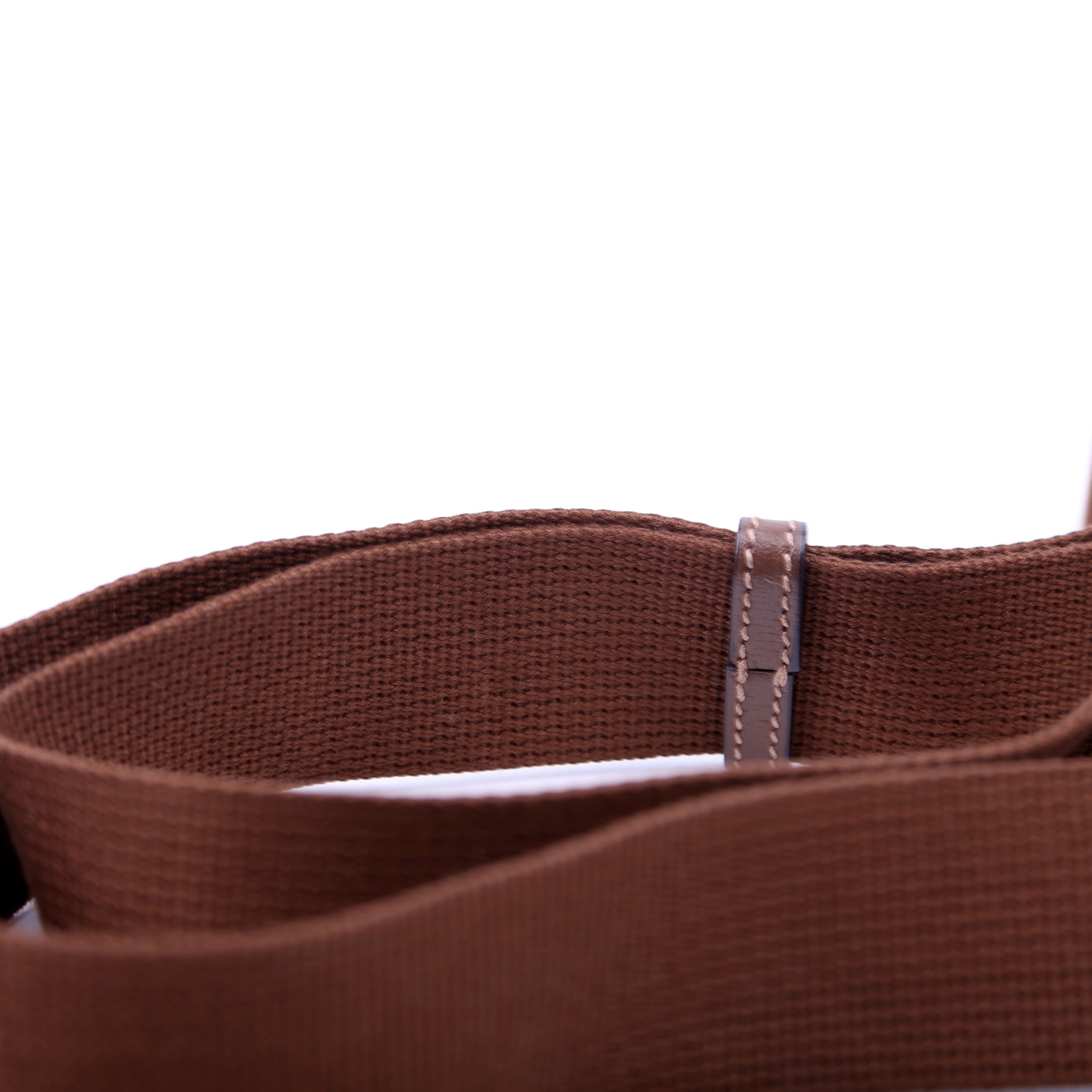 675891 Interlocking GG Messenger Brown