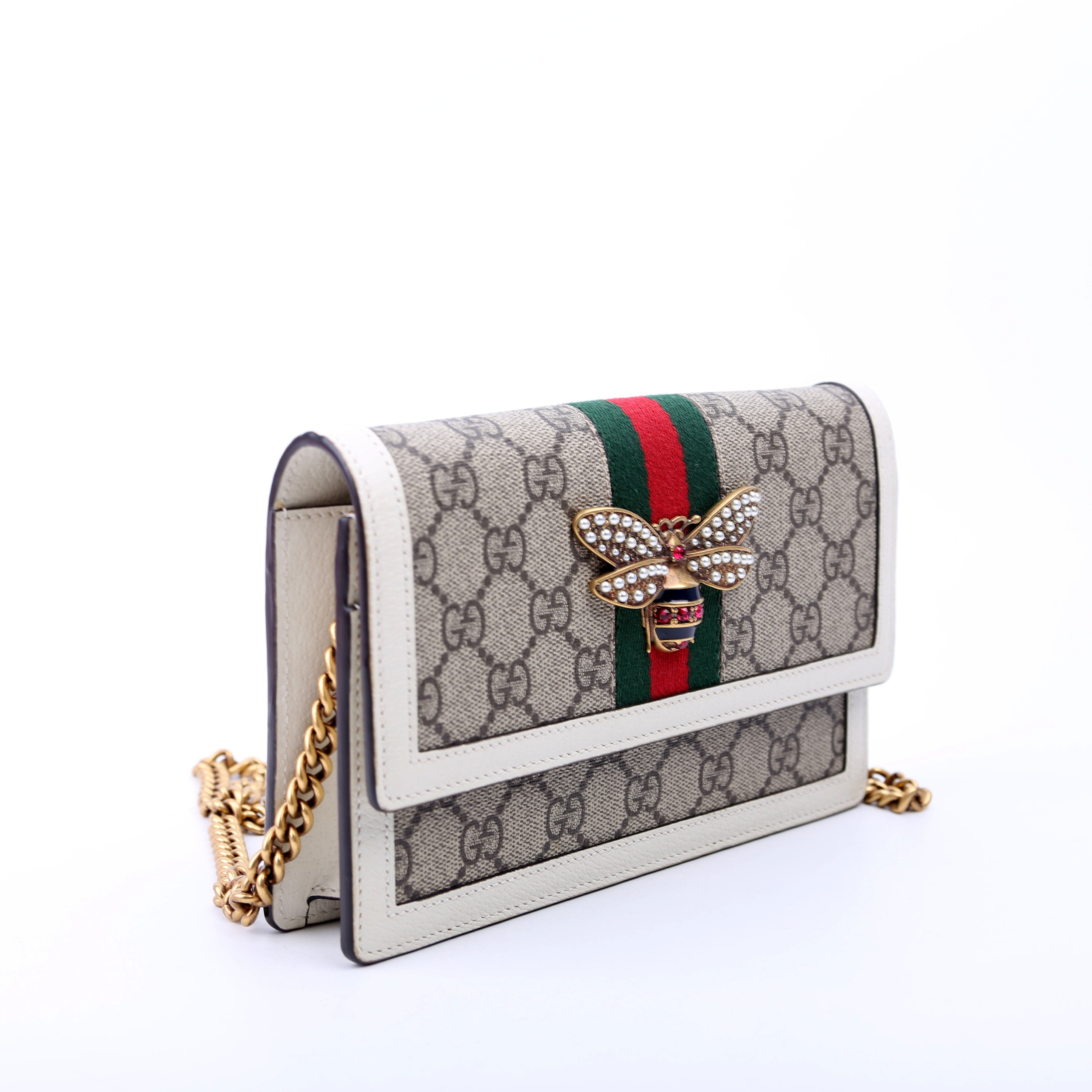476079 Queen Margaret Wallet On Chain White