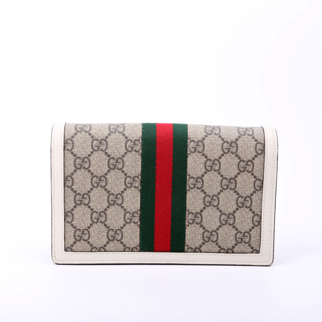 476079 Queen Margaret Wallet On Chain White