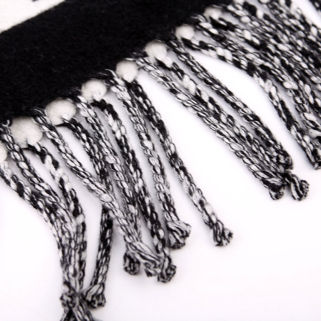 Smash Wool Muffler Scarf Black/White