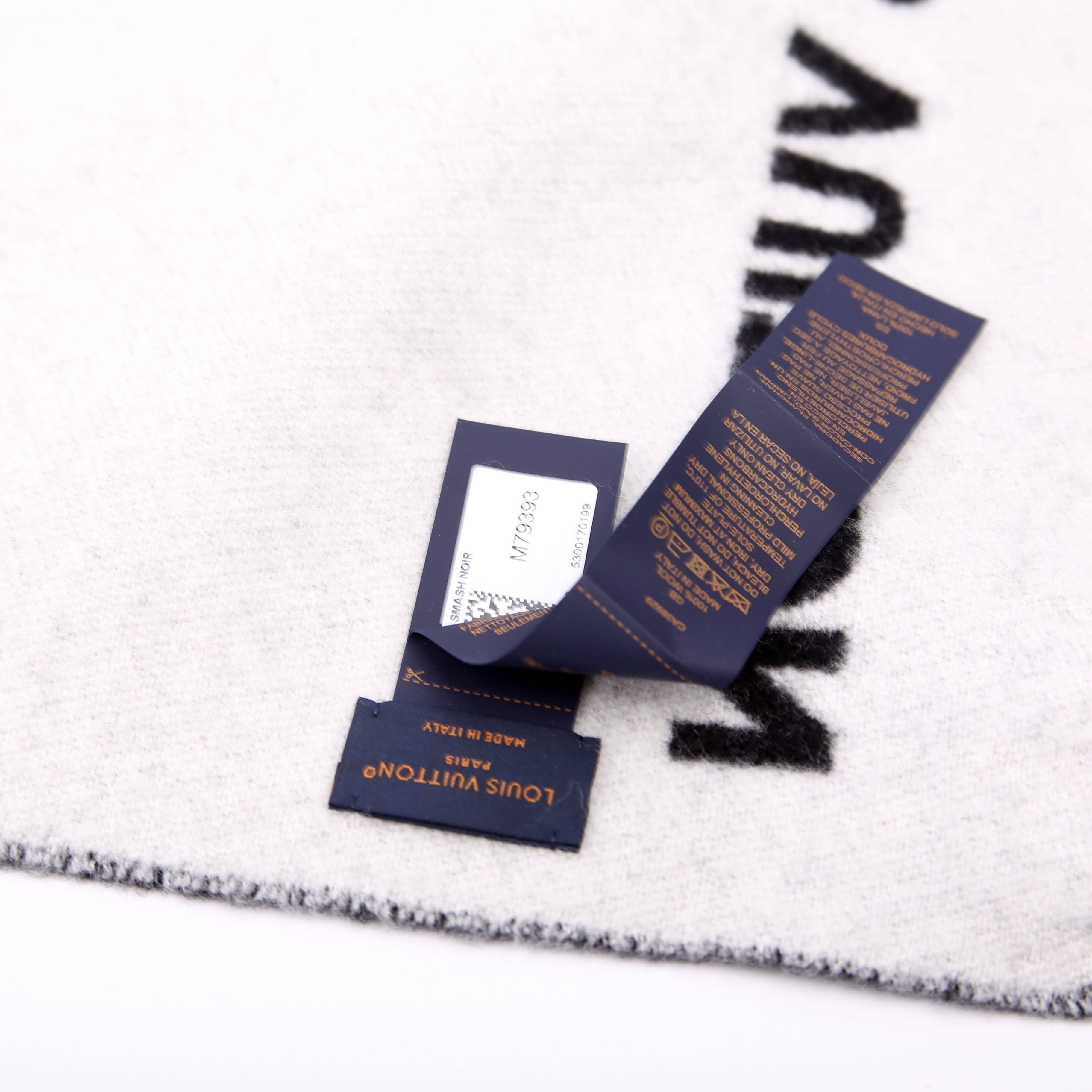 Smash Wool Muffler Scarf Black/White