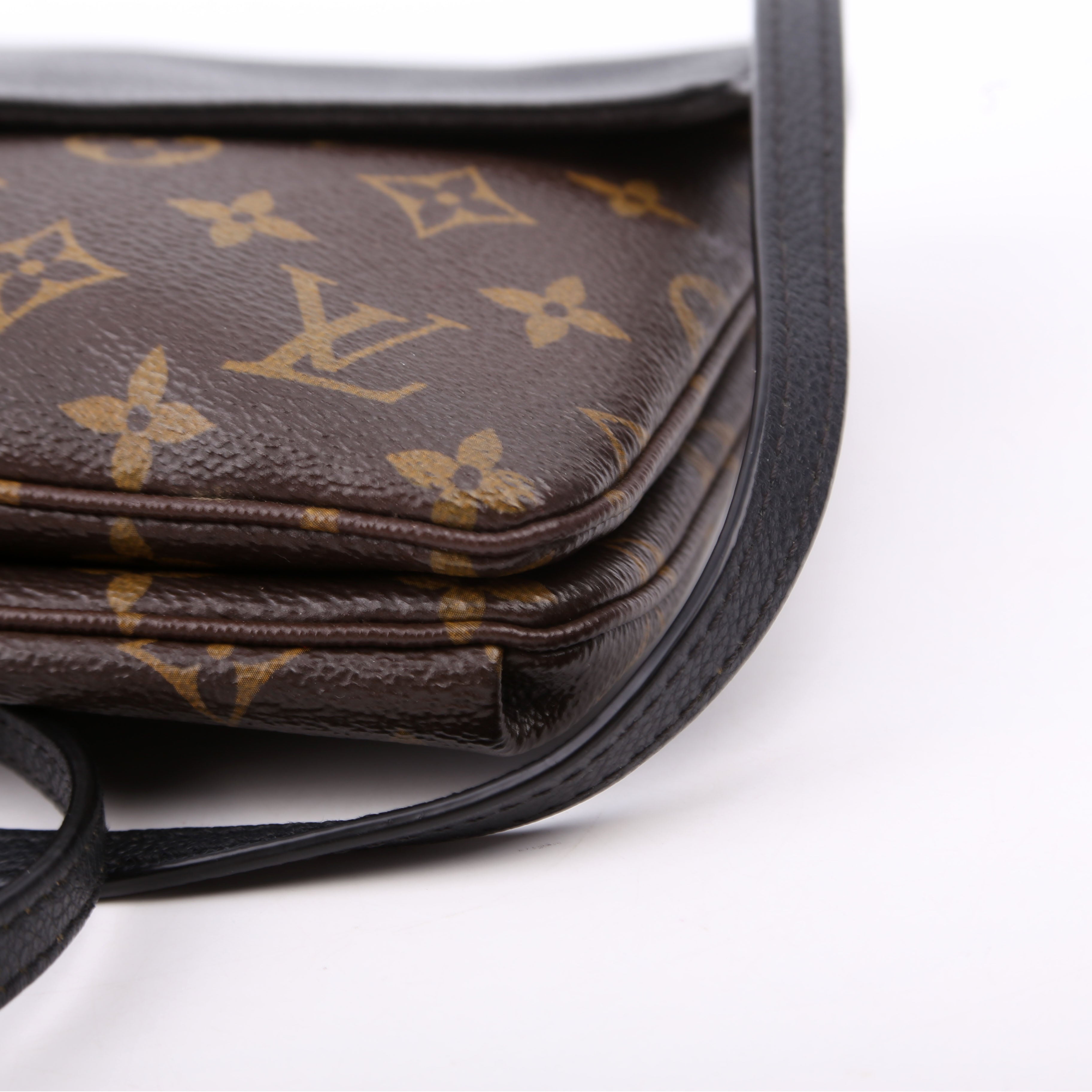 Pochette Twice Monogram Black