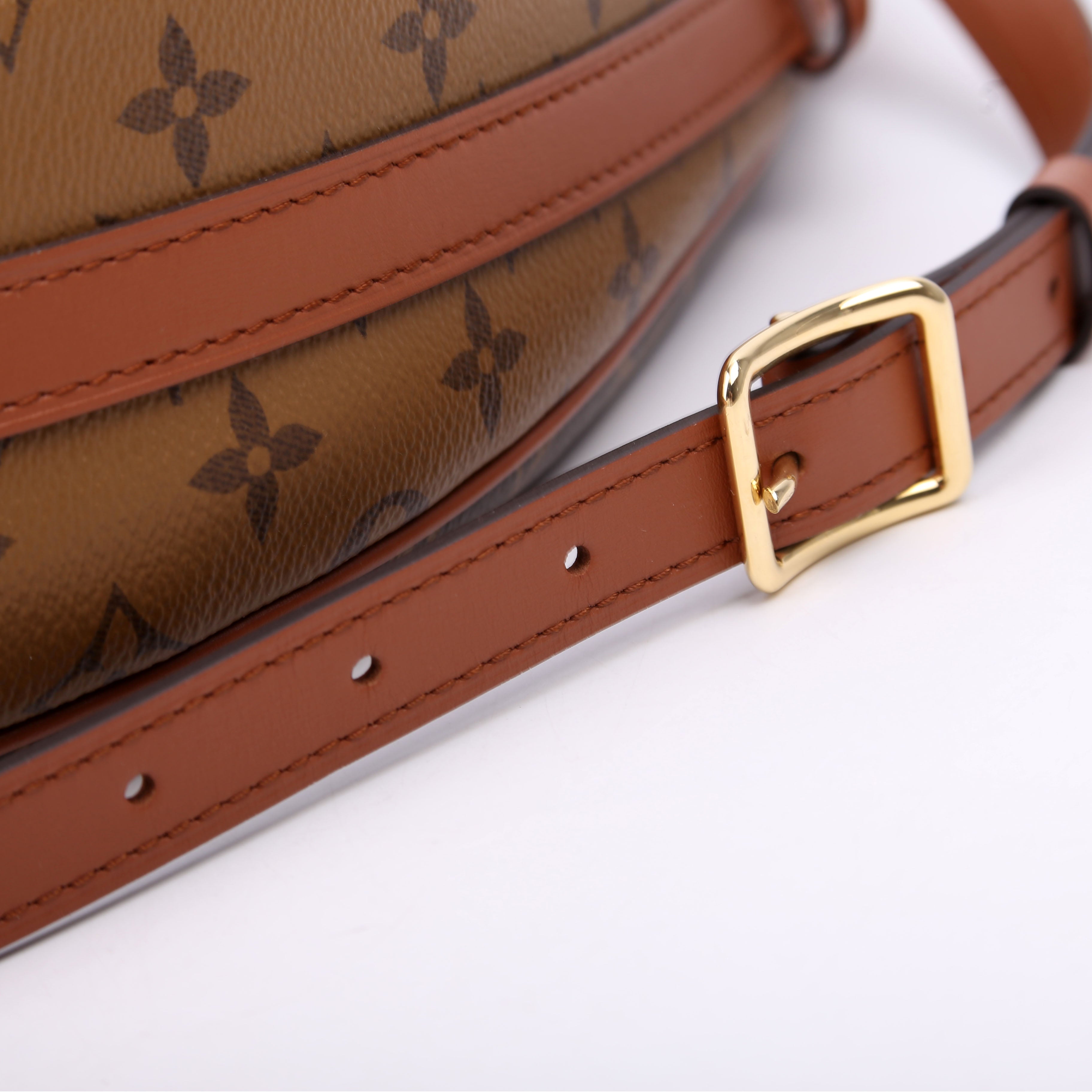 Loop Hobo Reverse Monogram