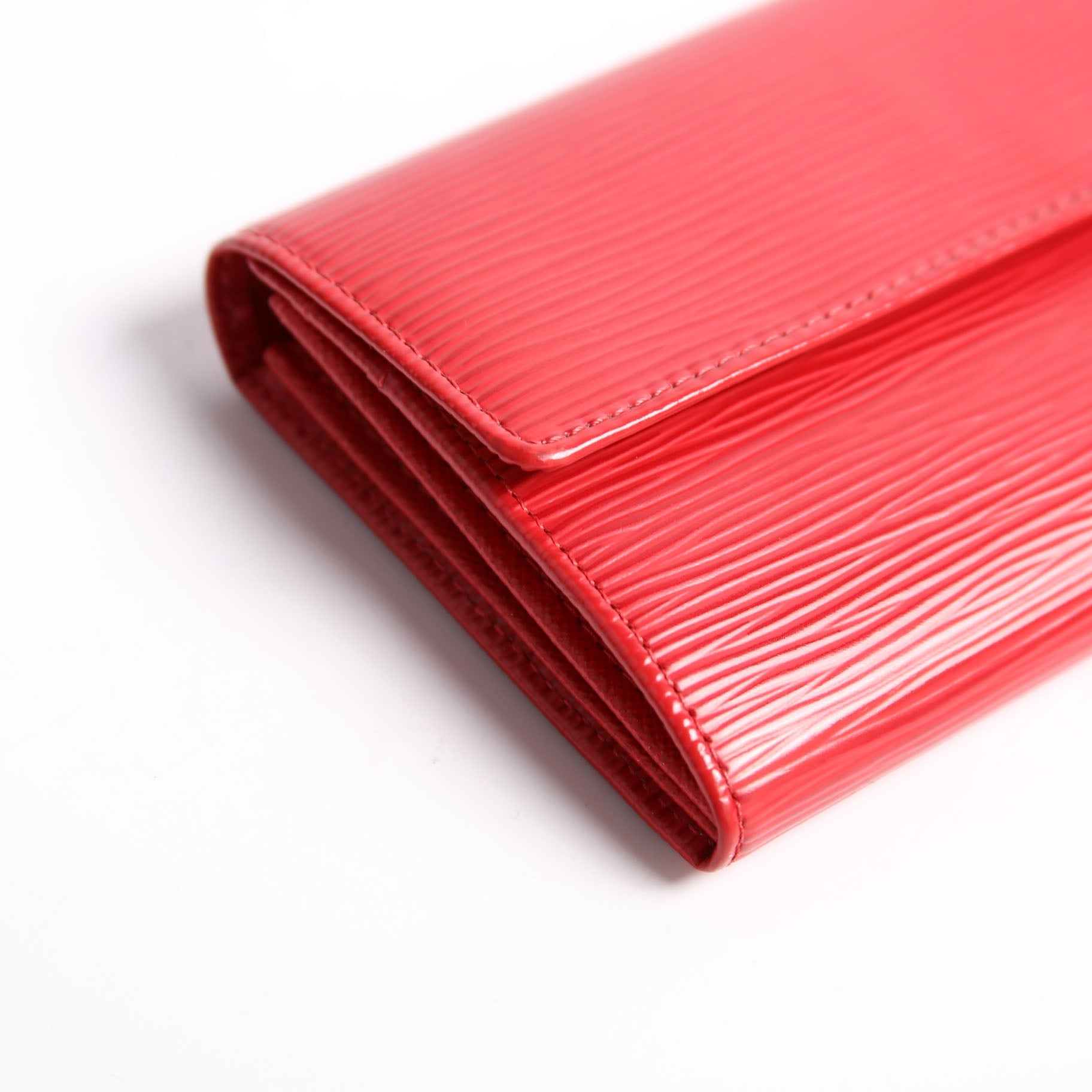 Sarah Wallet Epi Red