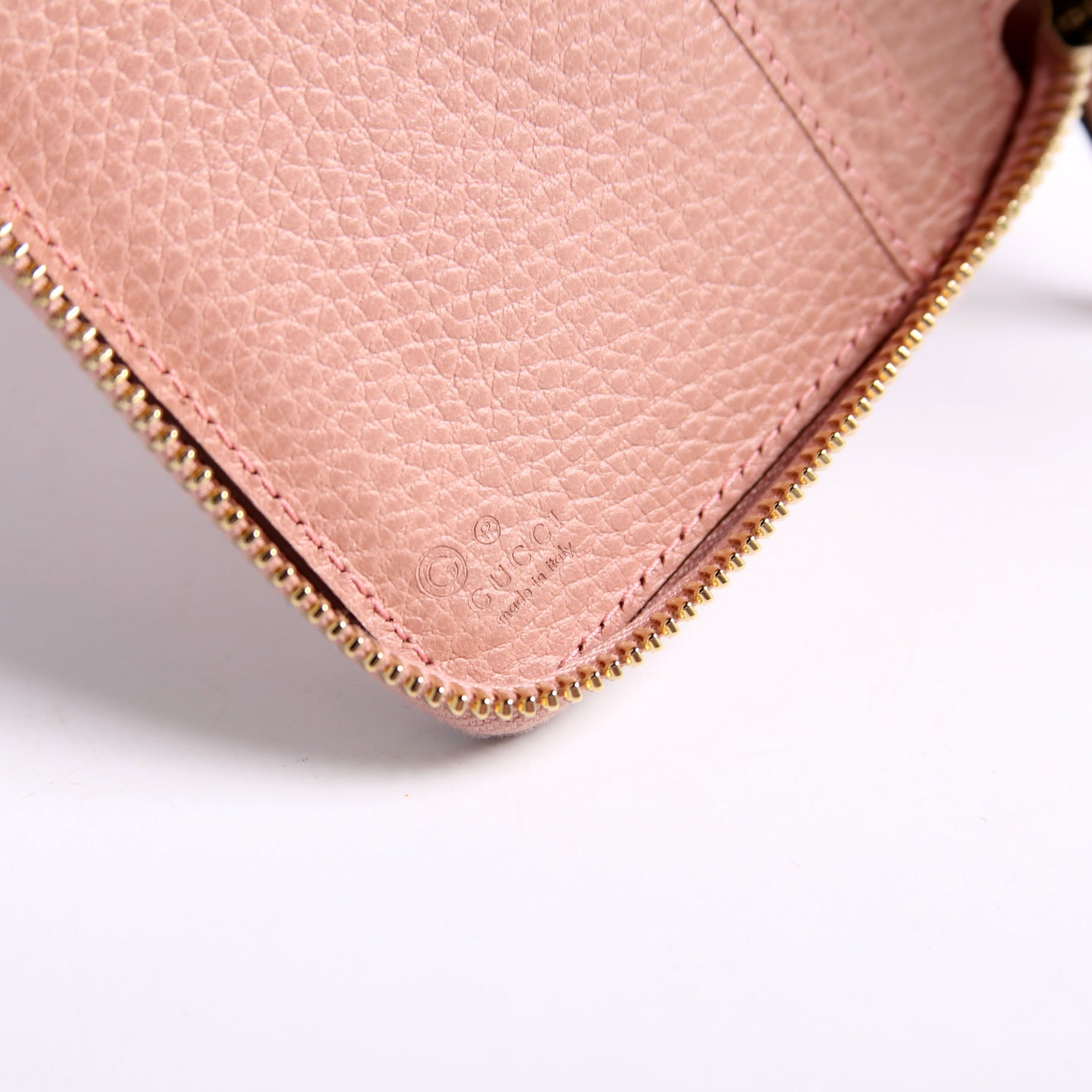 Gucci 464884 Betty Bifold Zip Wallet