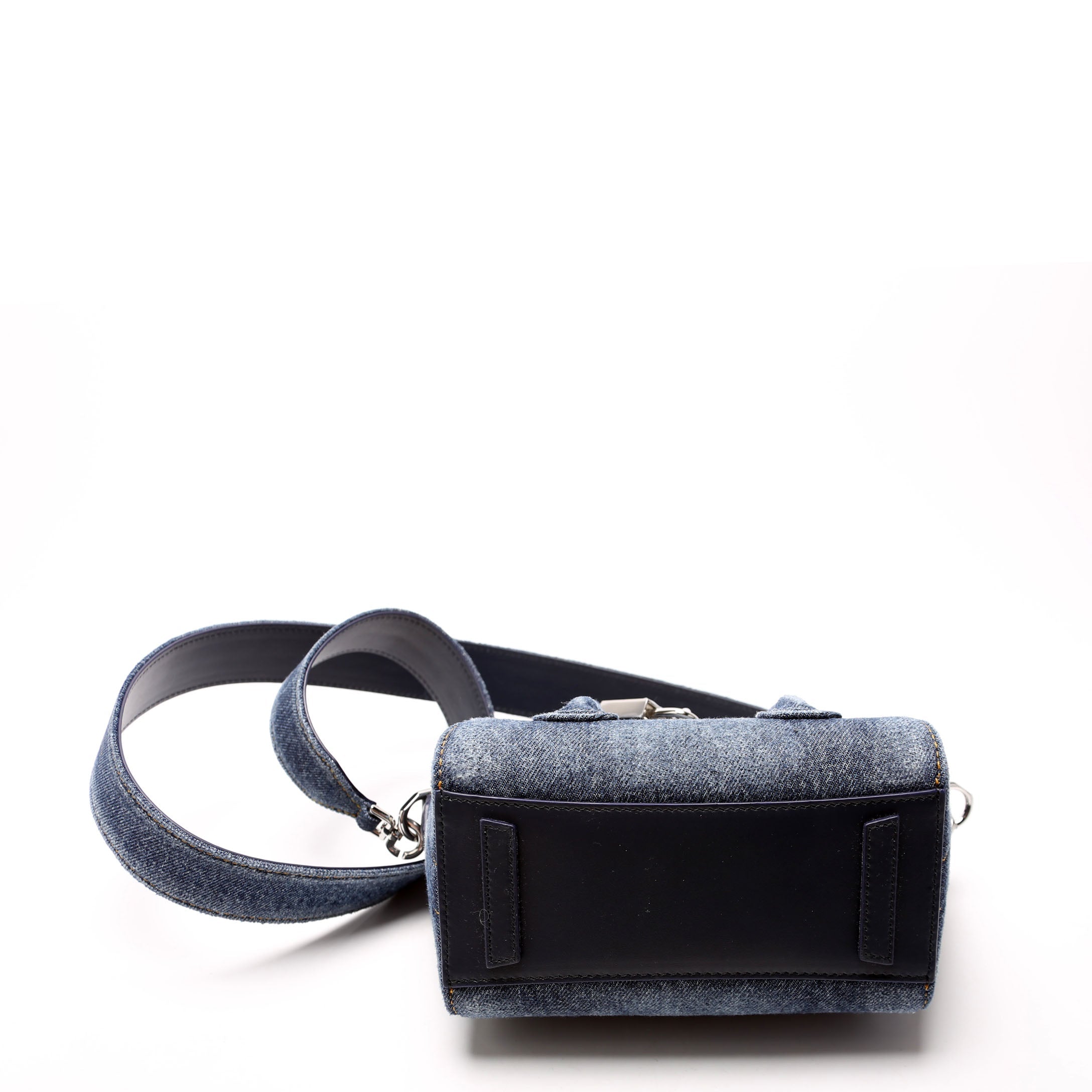 Toy Antigona Lock Denim Blue