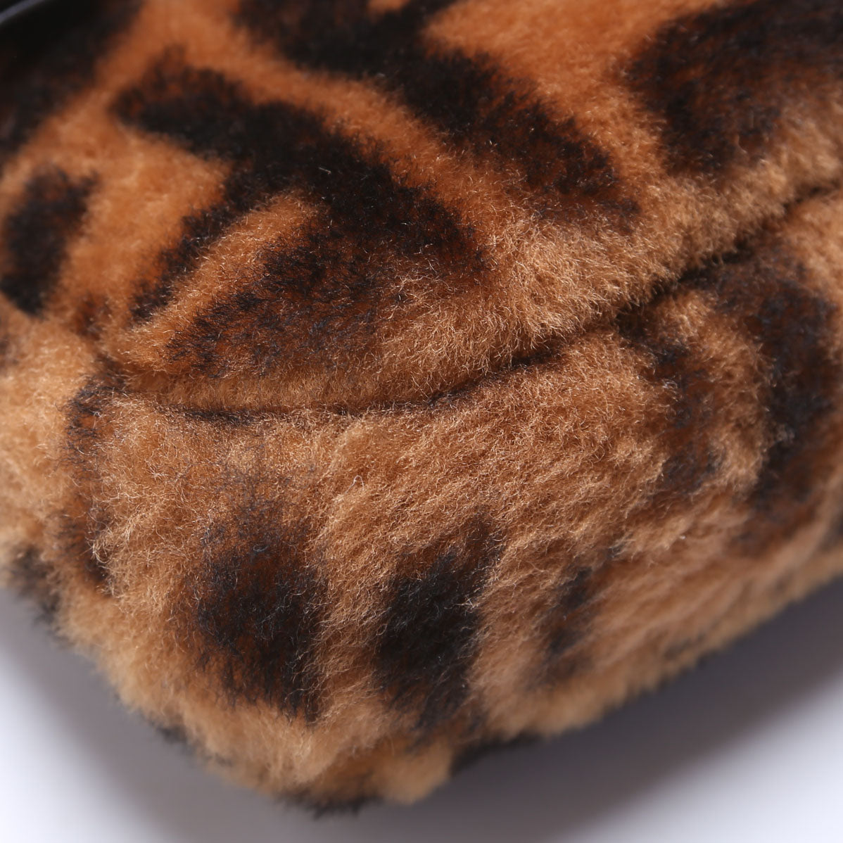 8BR600 Baguette FF Shearling Brown/Black