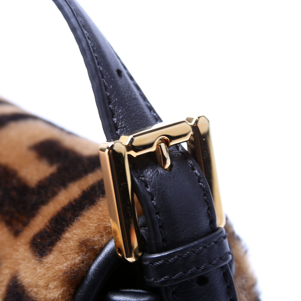 8BR600 Baguette FF Shearling Brown/Black