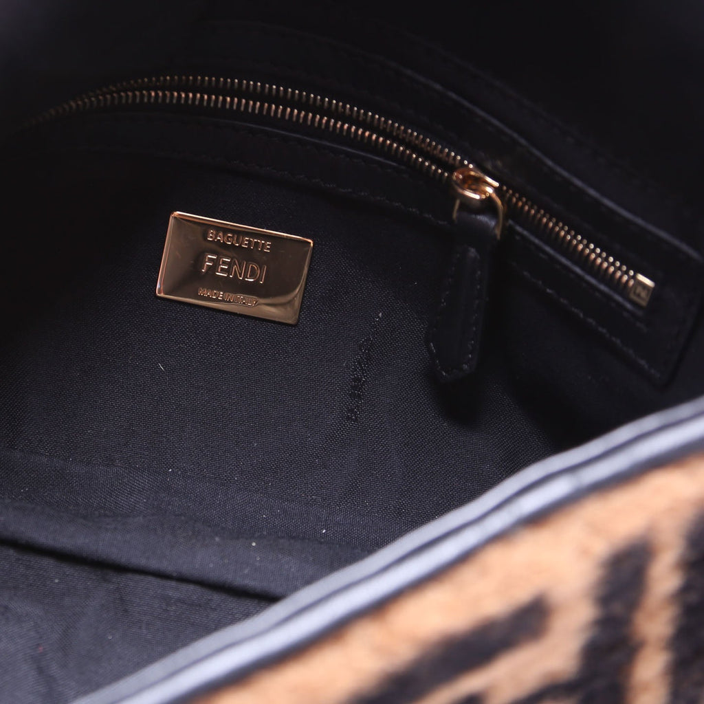 8BR600 Baguette FF Shearling Brown/Black